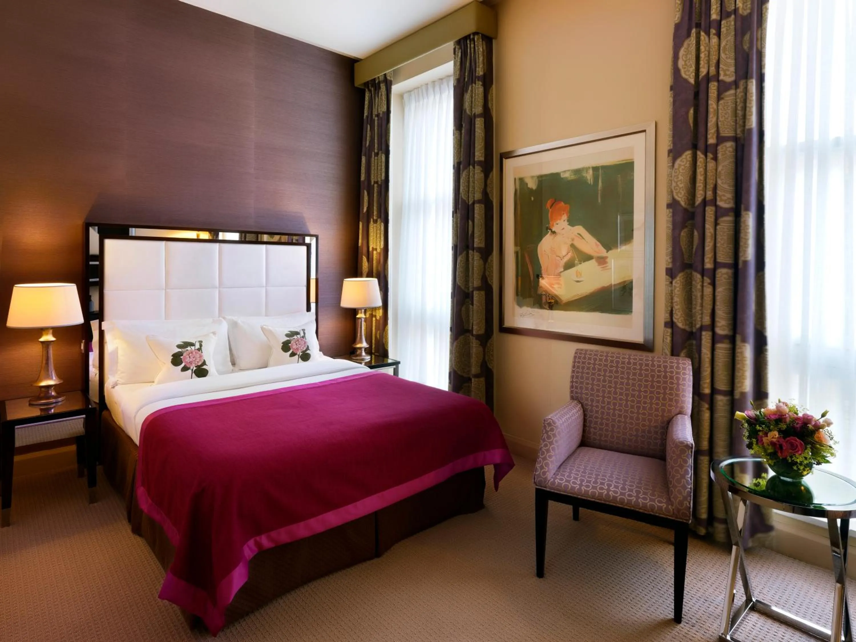 Bed in The Mandeville Hotel