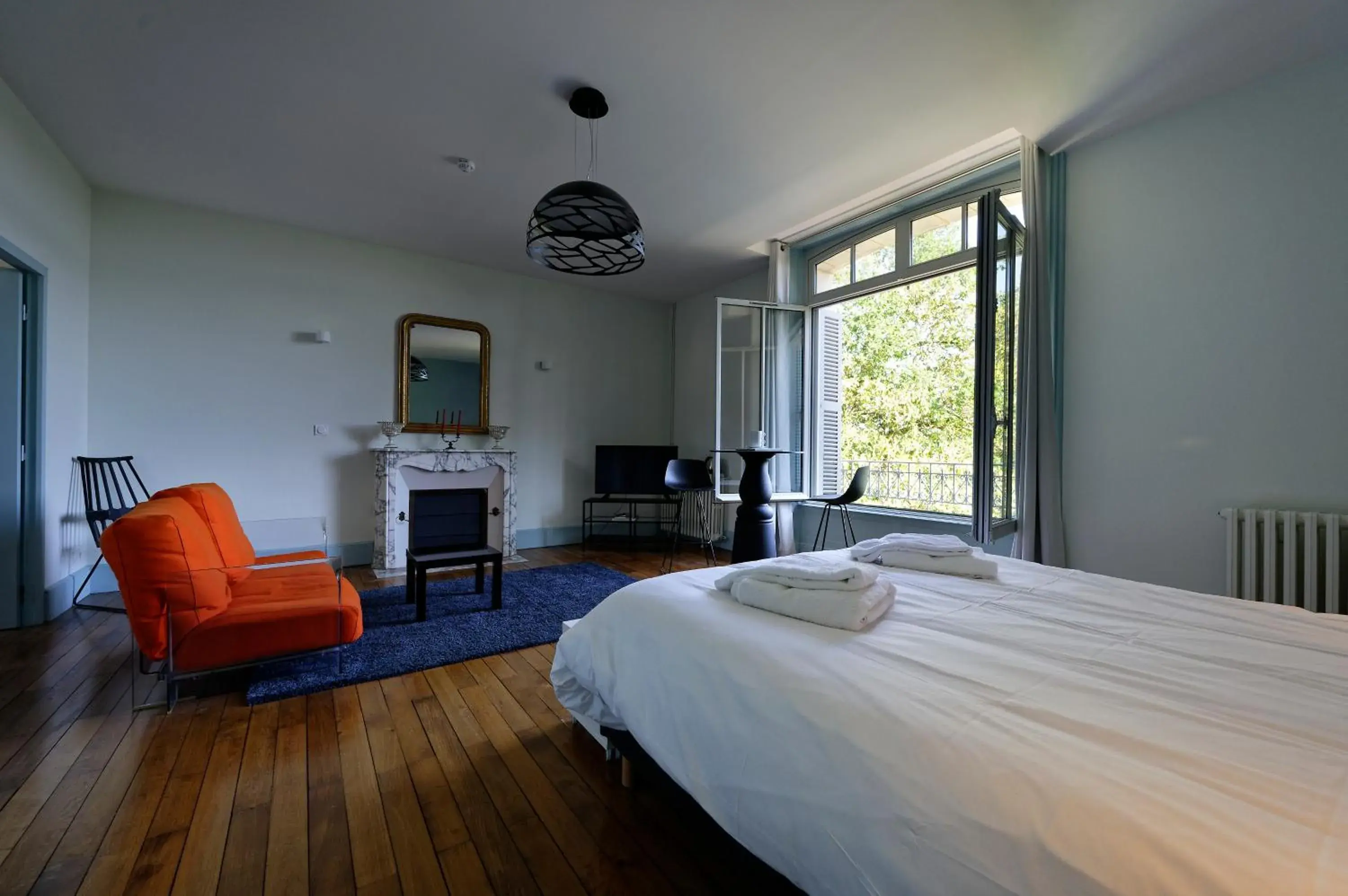 Seven-Bedroom House in Les Demeures de Valette Seven-Bedroom House in Les Demeures de Valette