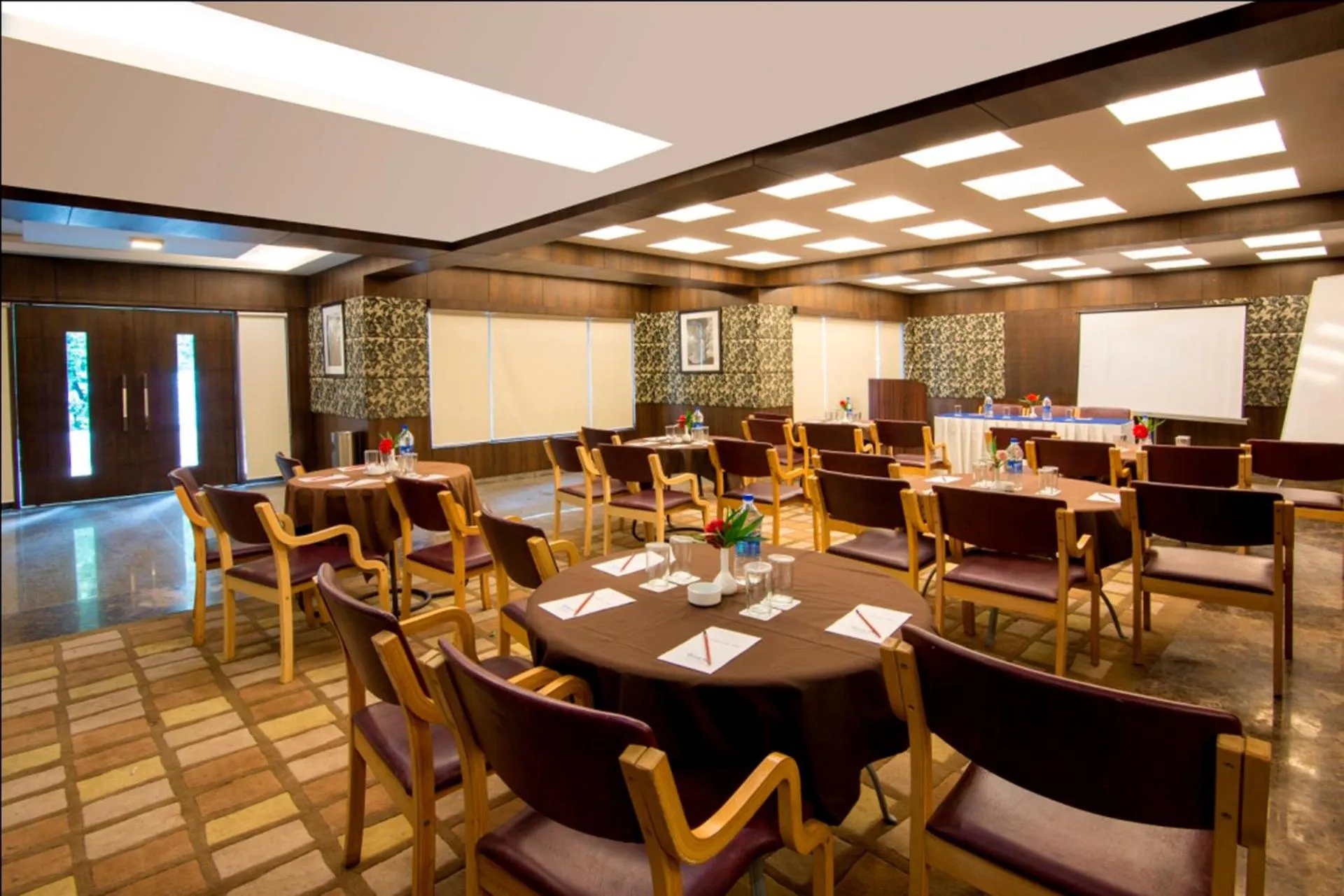 Restaurant/places to eat in Vikram Vintage Inn