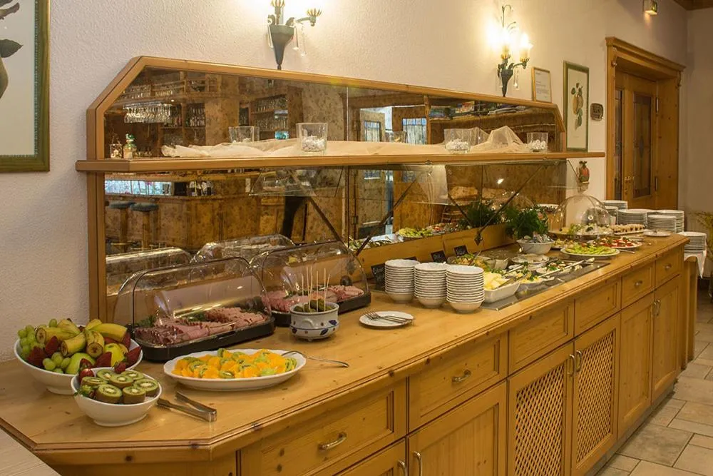 Breakfast in Hotel Nordkap