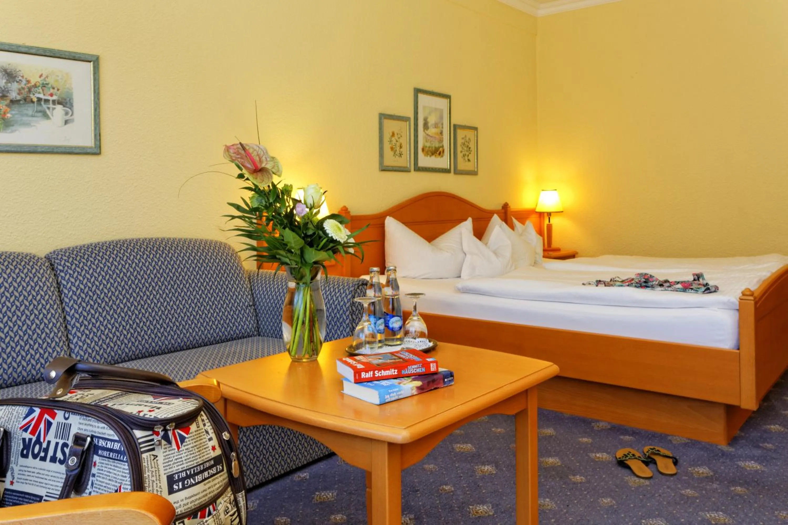 Photo of the whole room, Bed in Hotel Nordkap