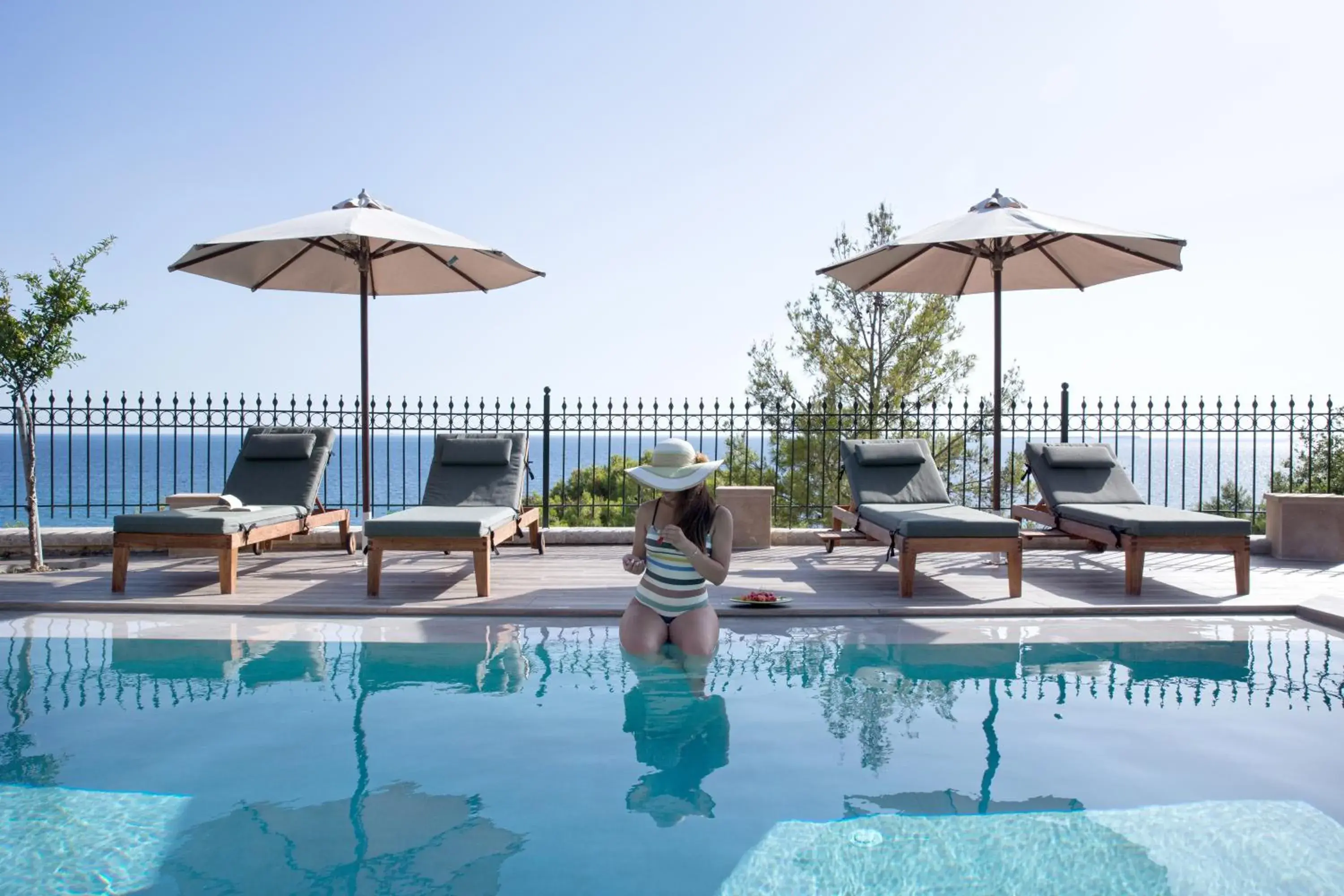 Avra Private Suites Avra Private Suites