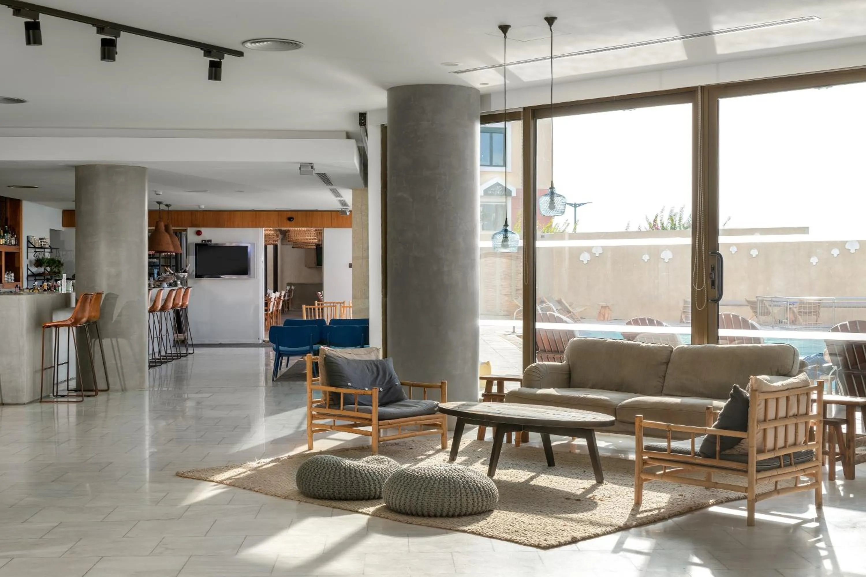 Blue Sky City Beach Hotel