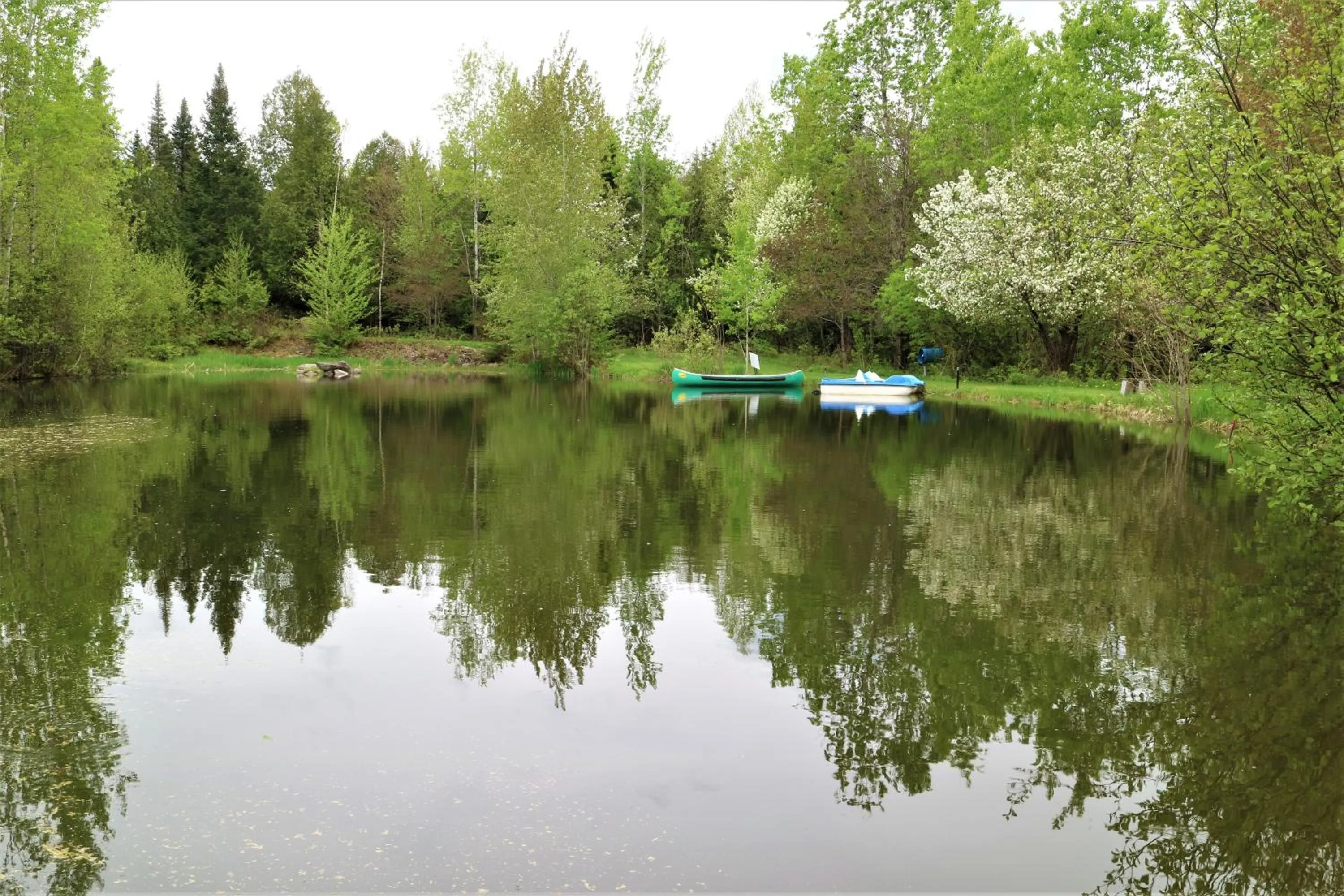 Camping Chalets Spas Pignons Rouges