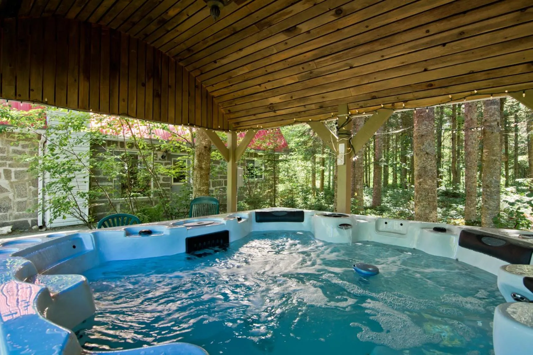 Spa and wellness centre/facilities in Camping Chalets Spas Pignons Rouges