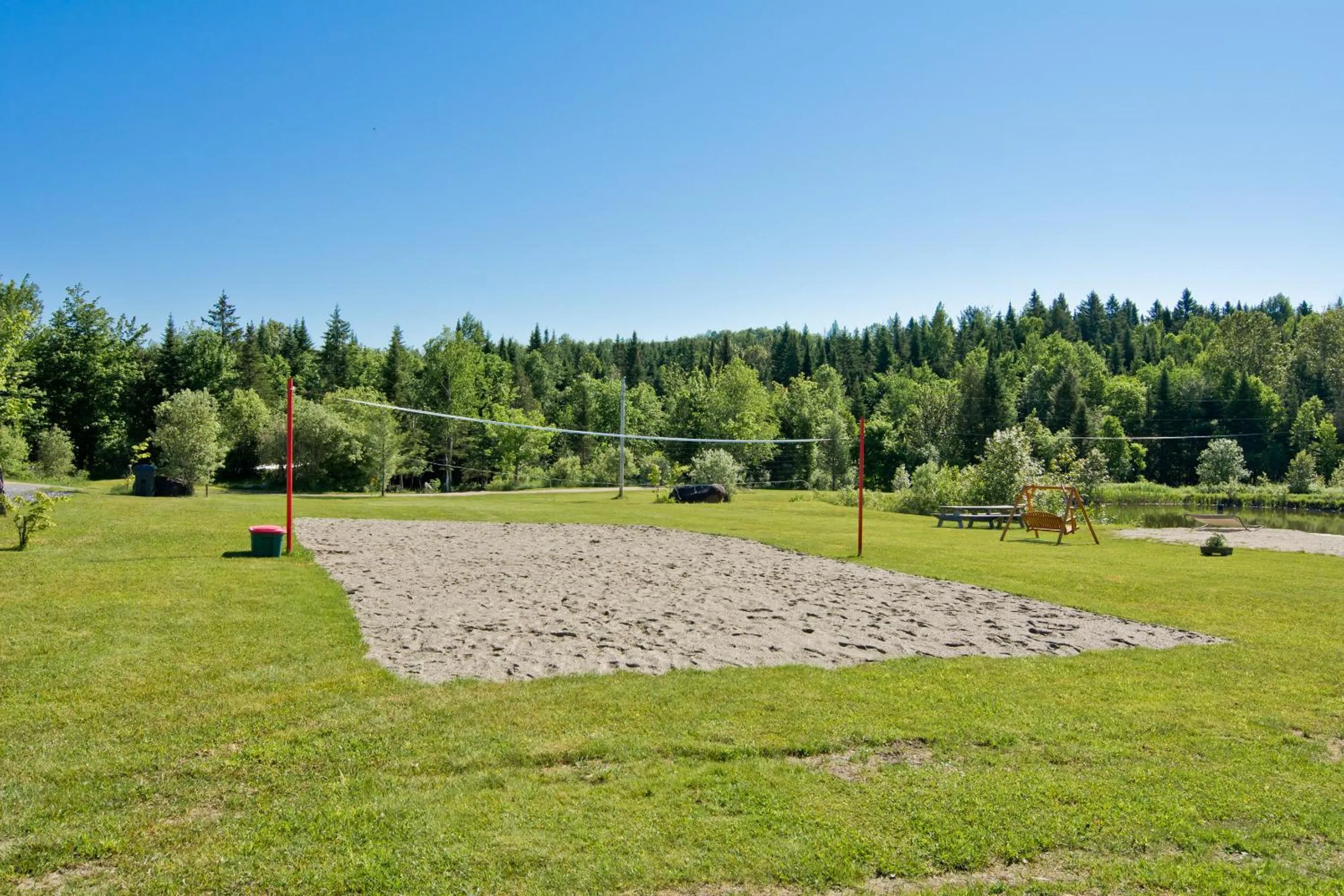 Camping Chalets Spas Pignons Rouges