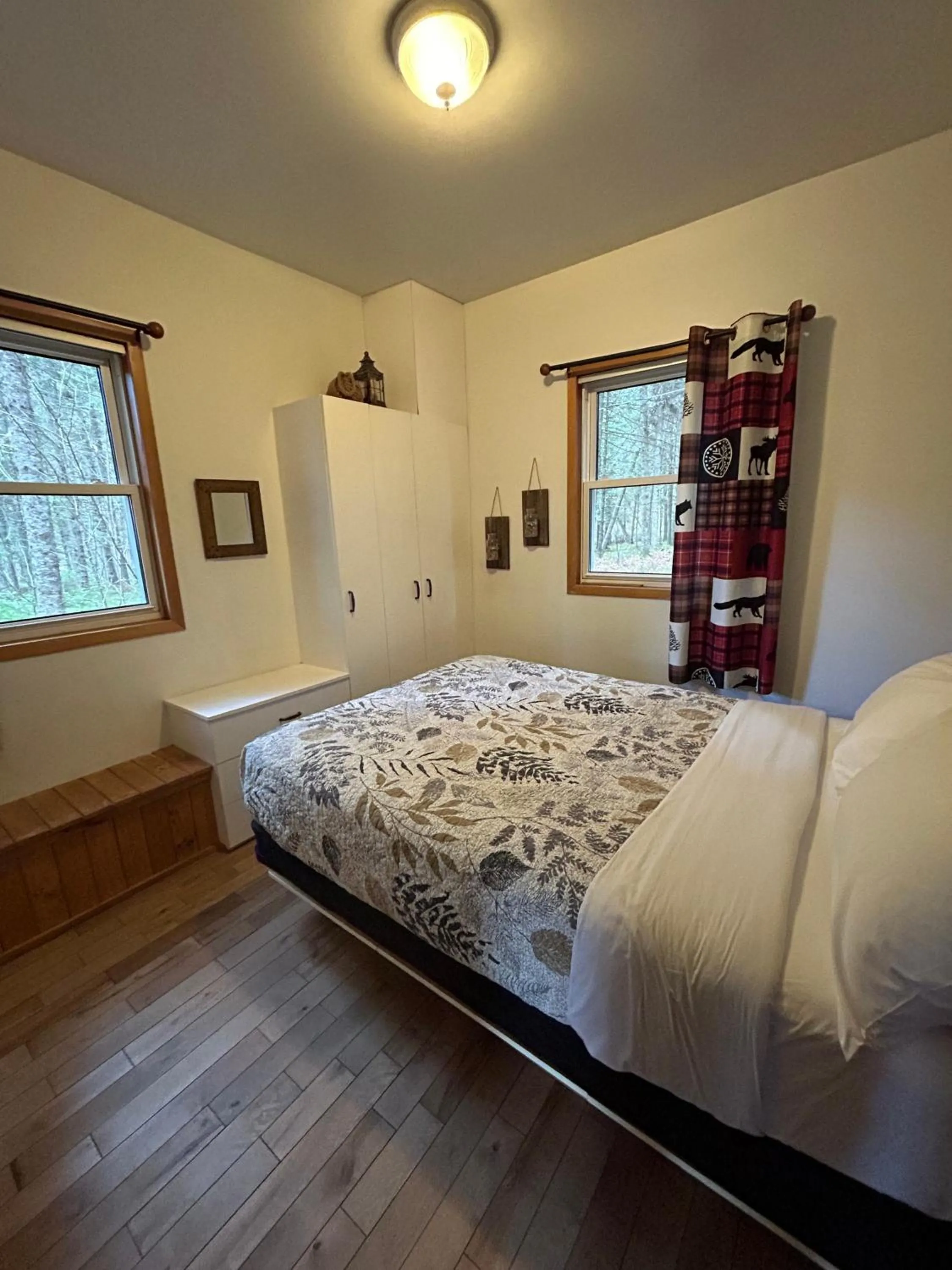 Bedroom, Bed in Camping Chalets Spas Pignons Rouges