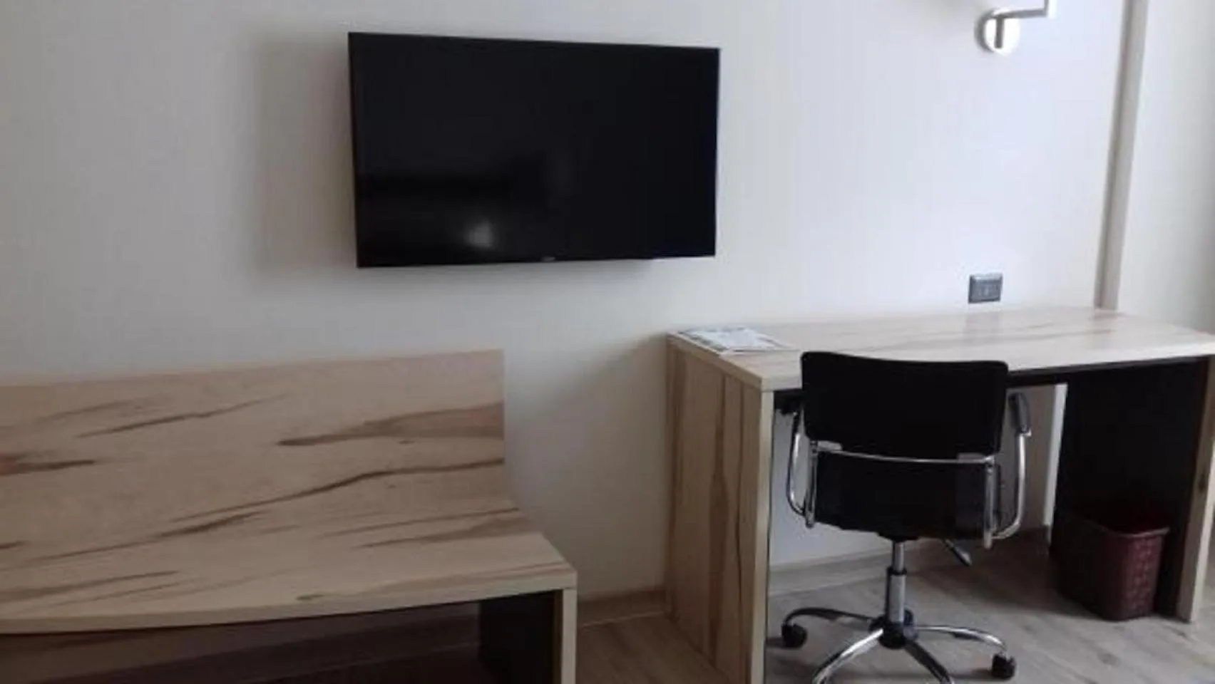 TV and multimedia in Hotel Diego de Almagro Talca Express