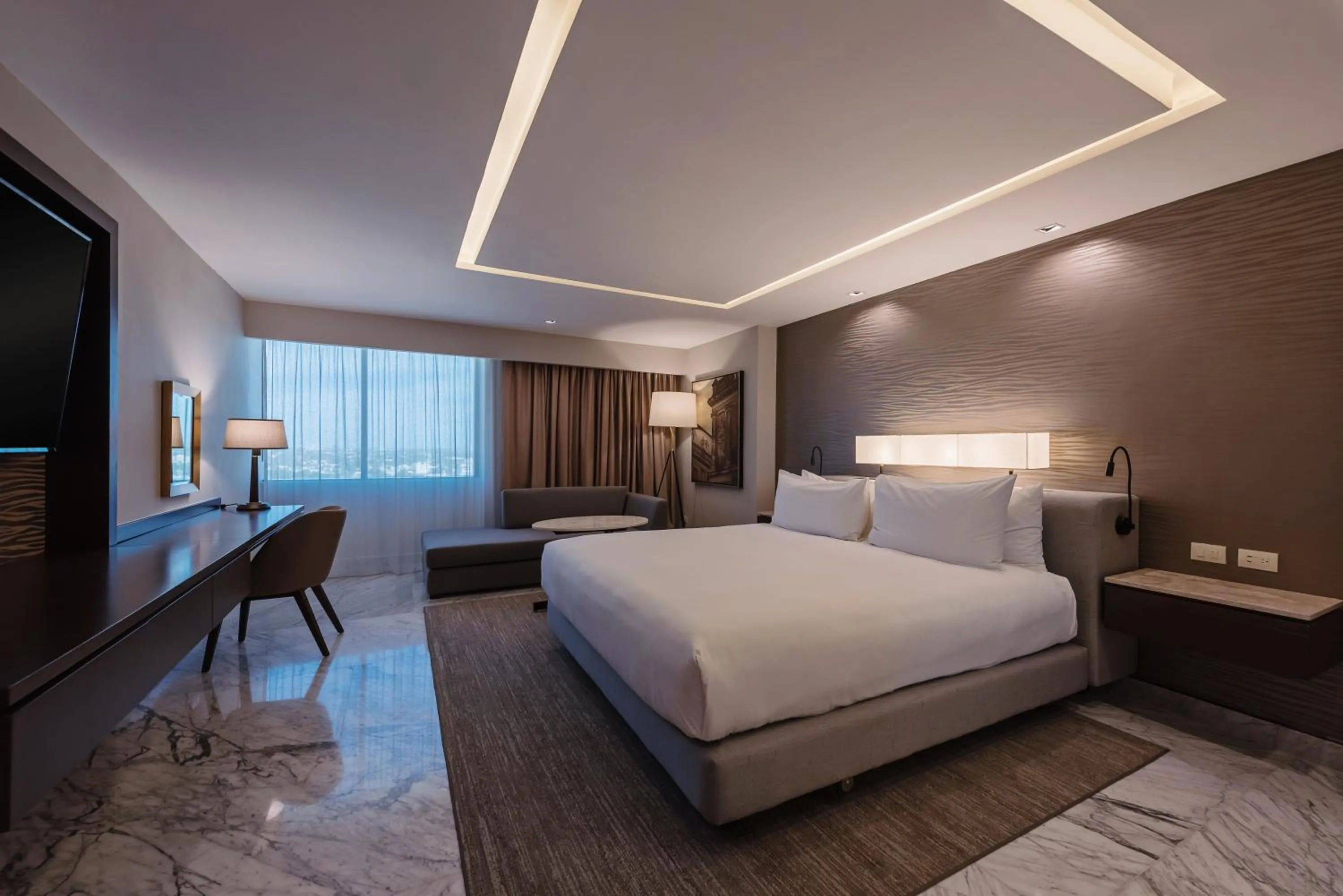 Photo of the whole room, Bed in Hyatt Regency Merida