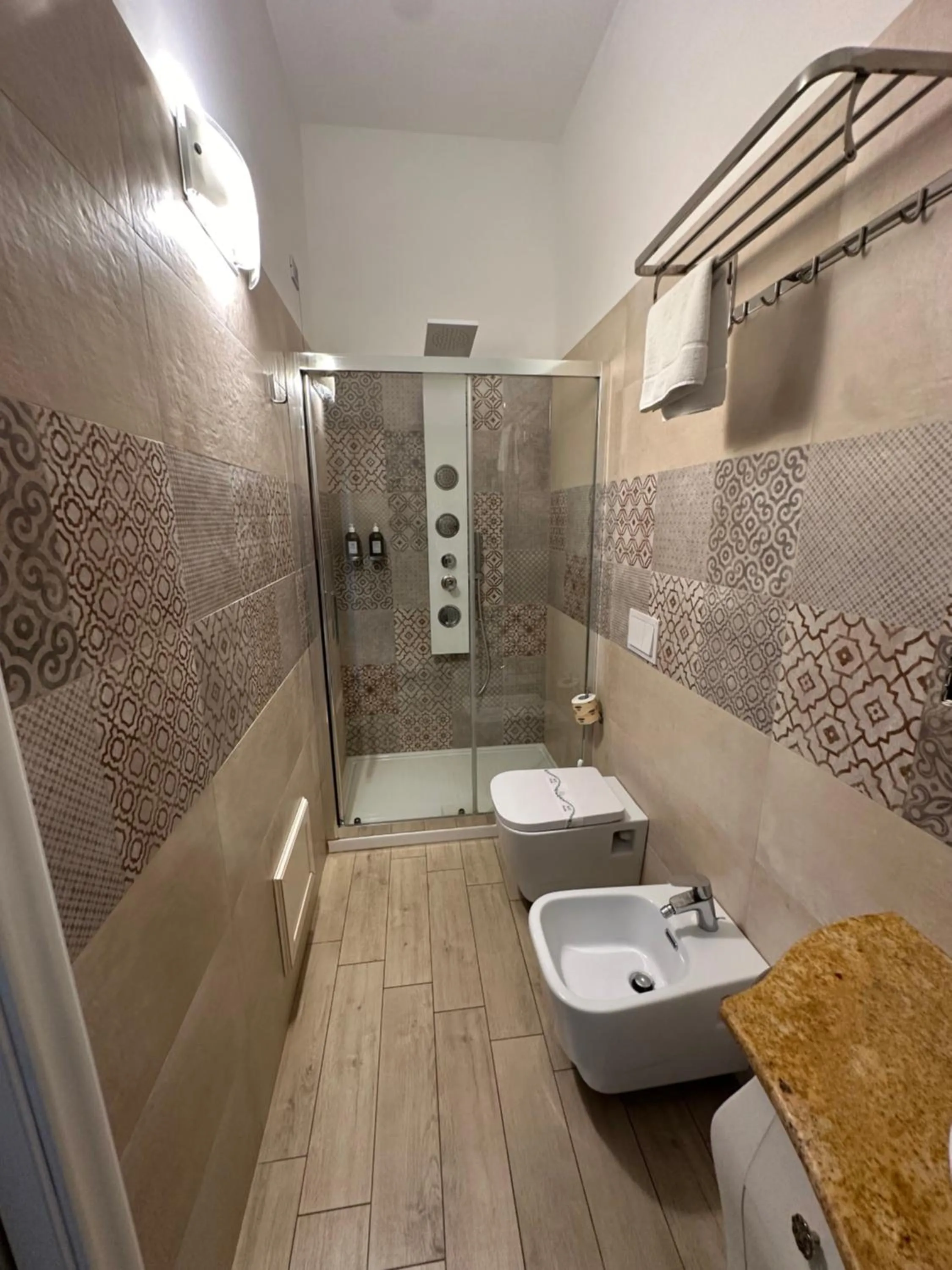 Shower in b&b Giorgia