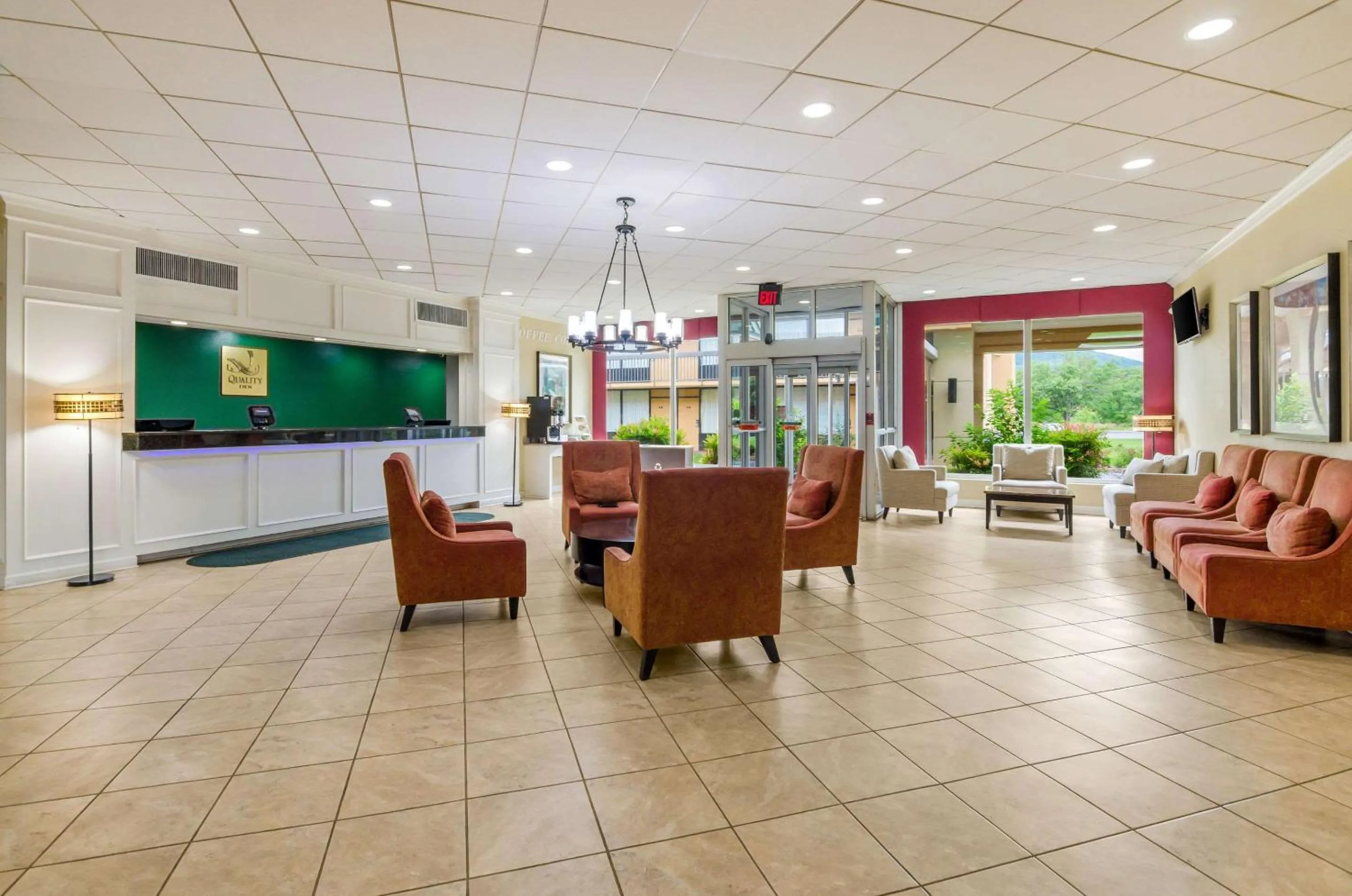 Lobby or reception in Quality Inn Roanoke Airport