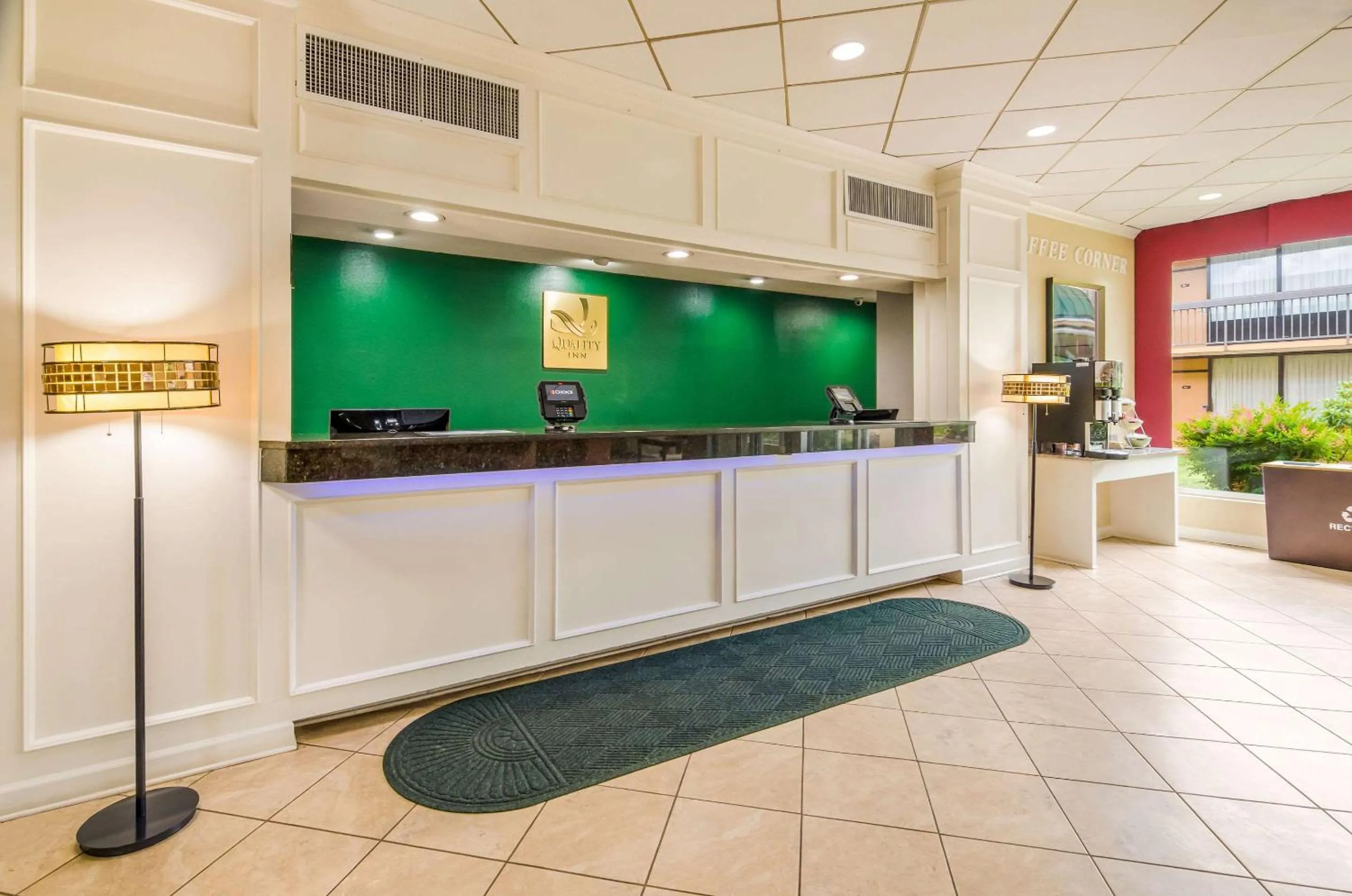 Lobby or reception in Quality Inn Roanoke Airport