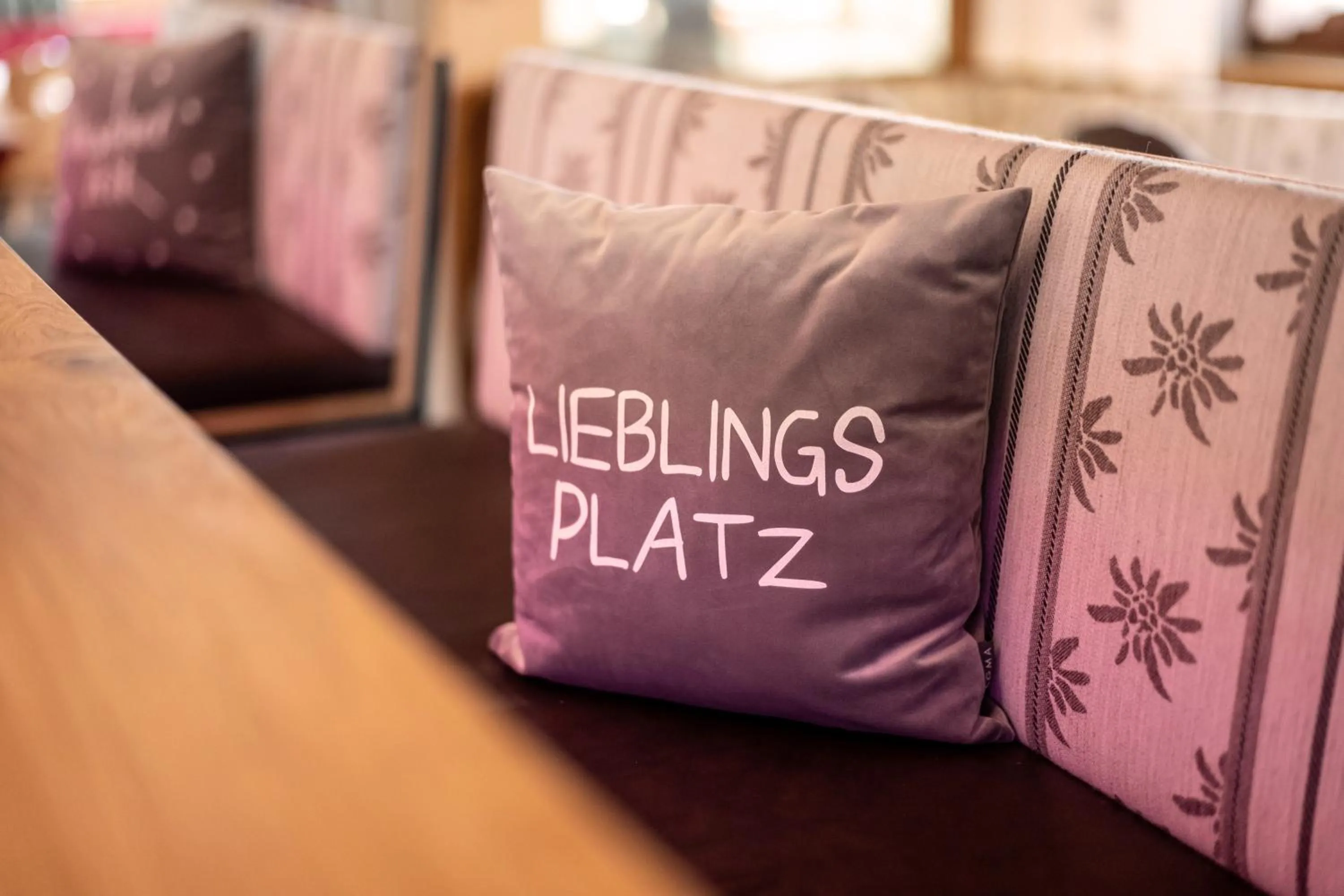 Lounge or bar, Bed in Hotel Glockenstuhl