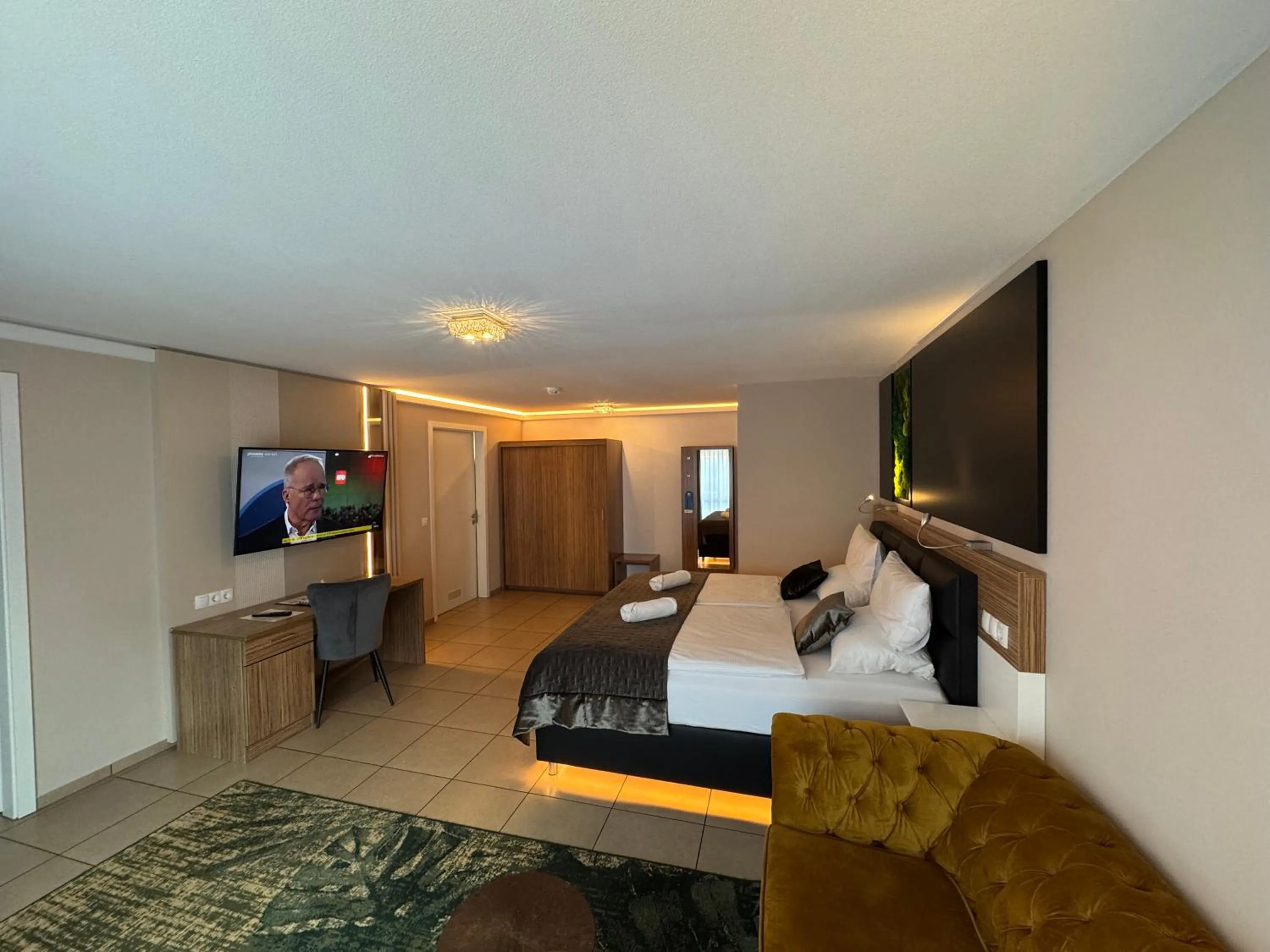 Living room, Bed in Boardinghouse HOME - adults only -