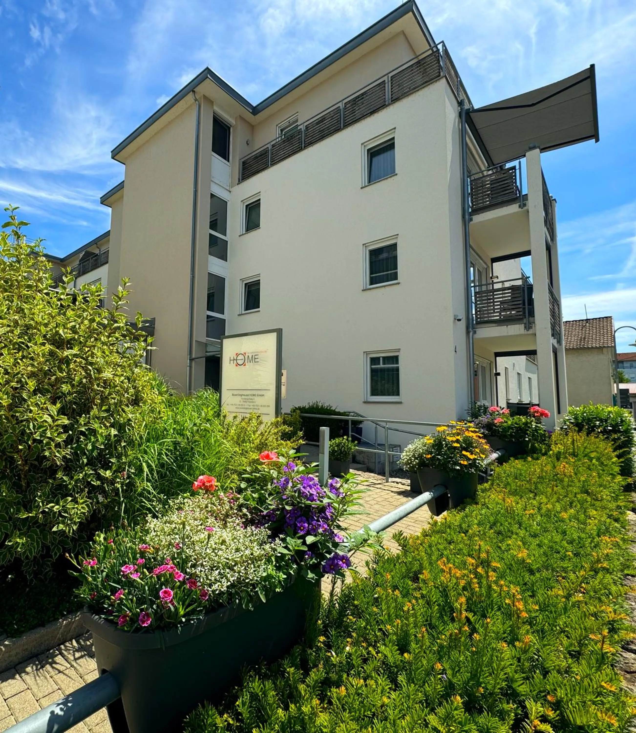 Property building in Boardinghouse HOME - adults only -