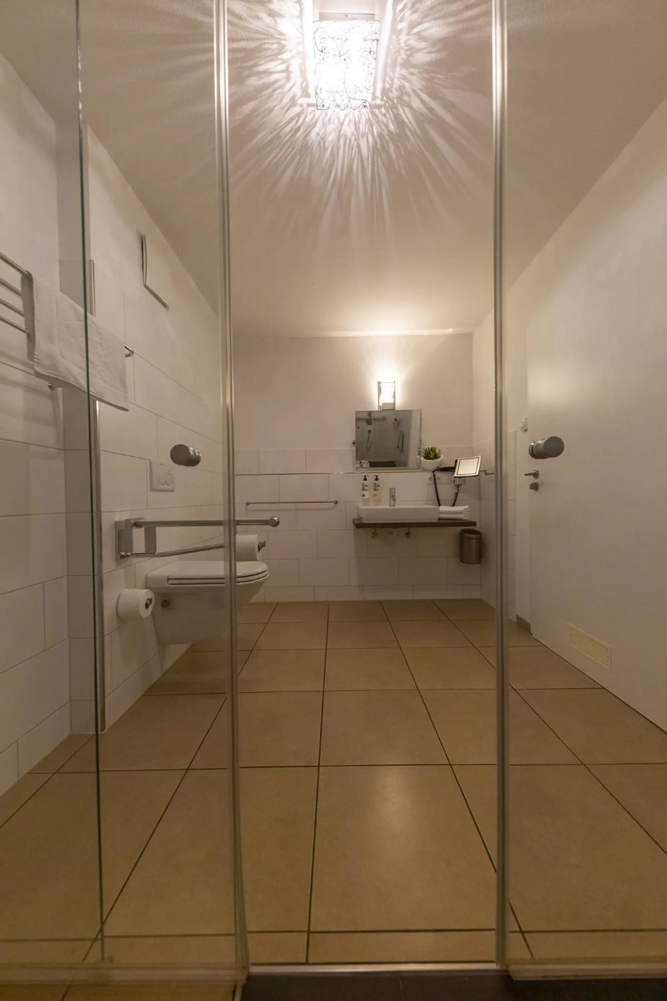 Bathroom in Boardinghouse HOME - adults only -