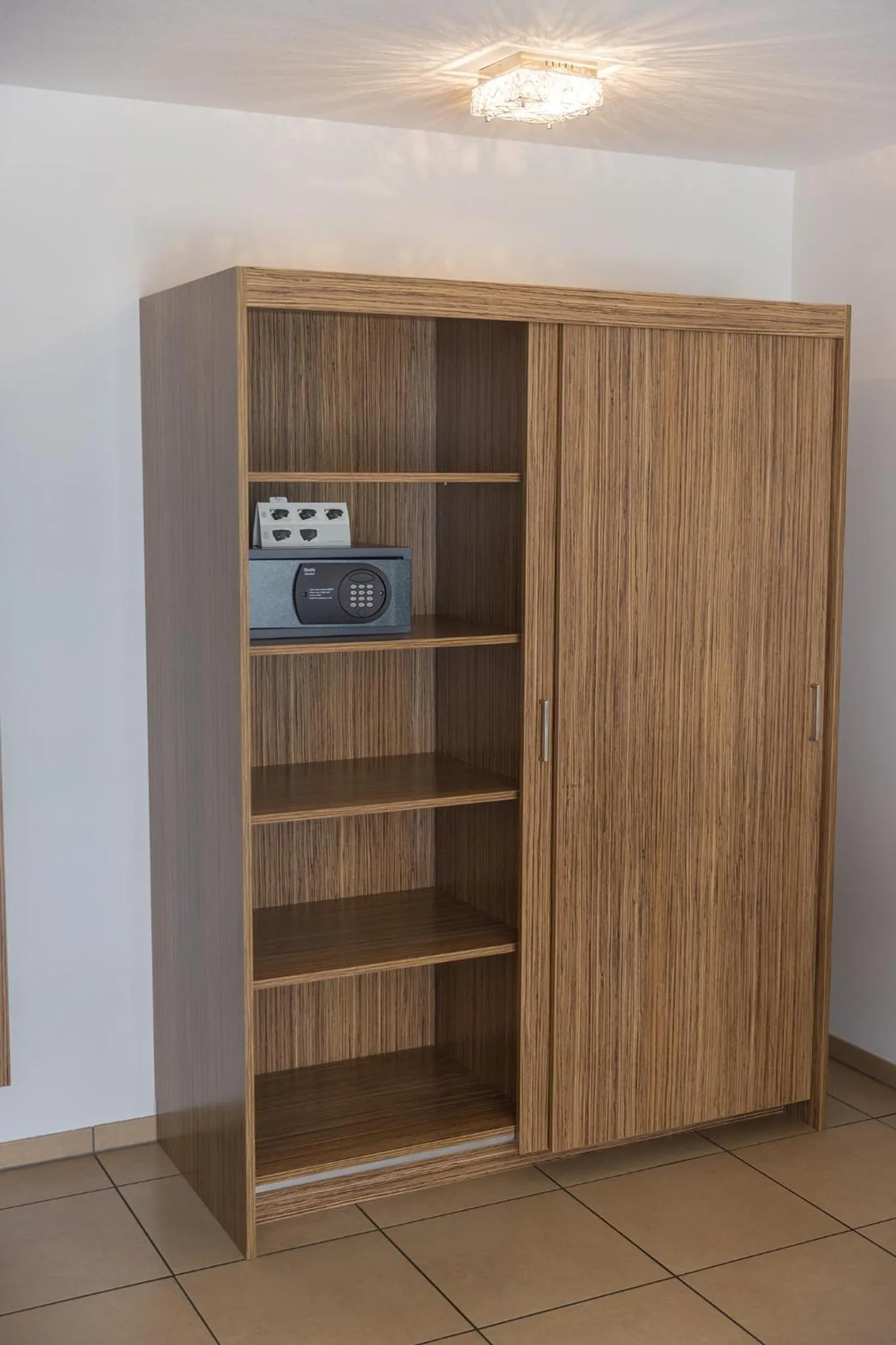 Boardinghouse HOME - adults only -