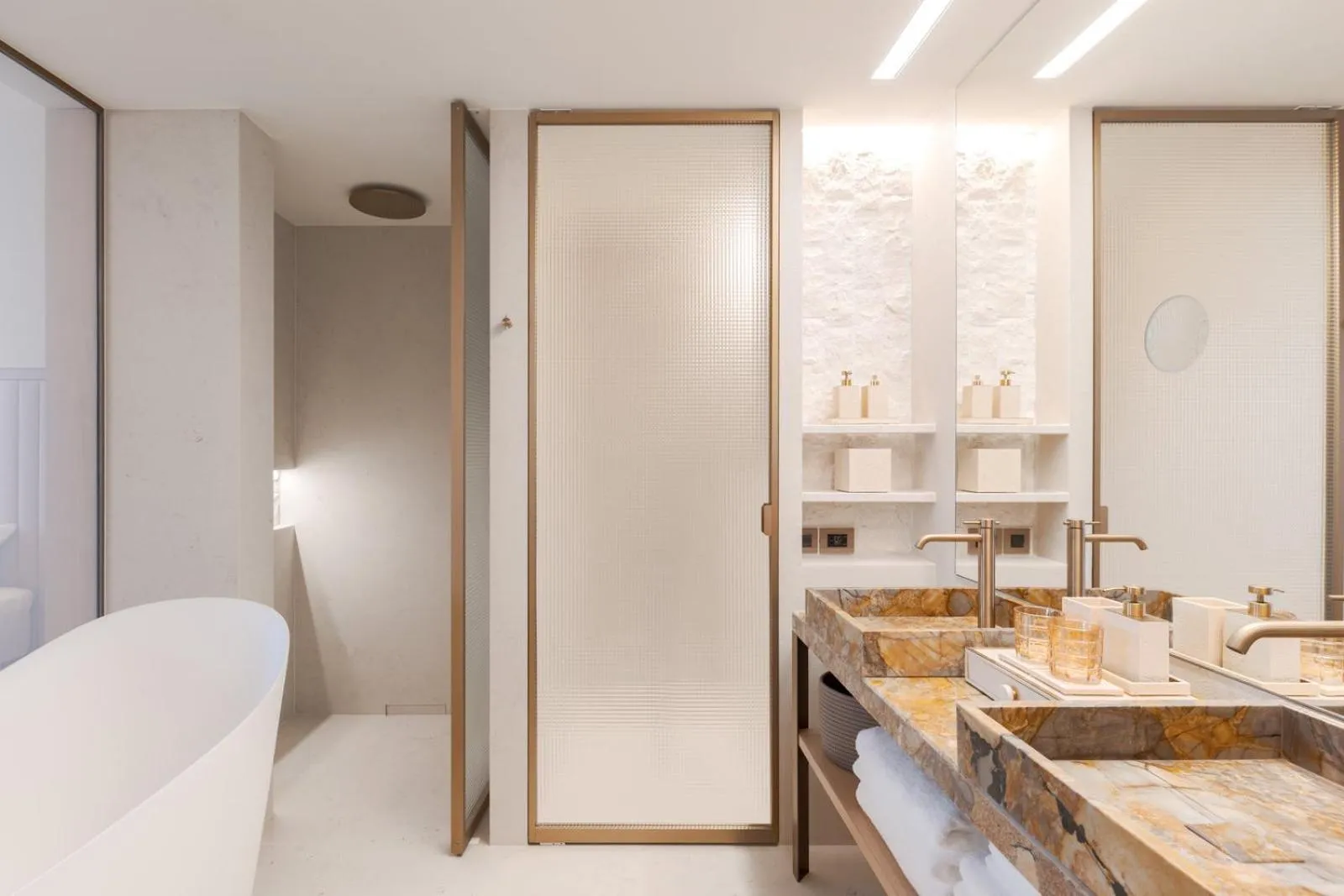 Shower in Villa Dubrovnik