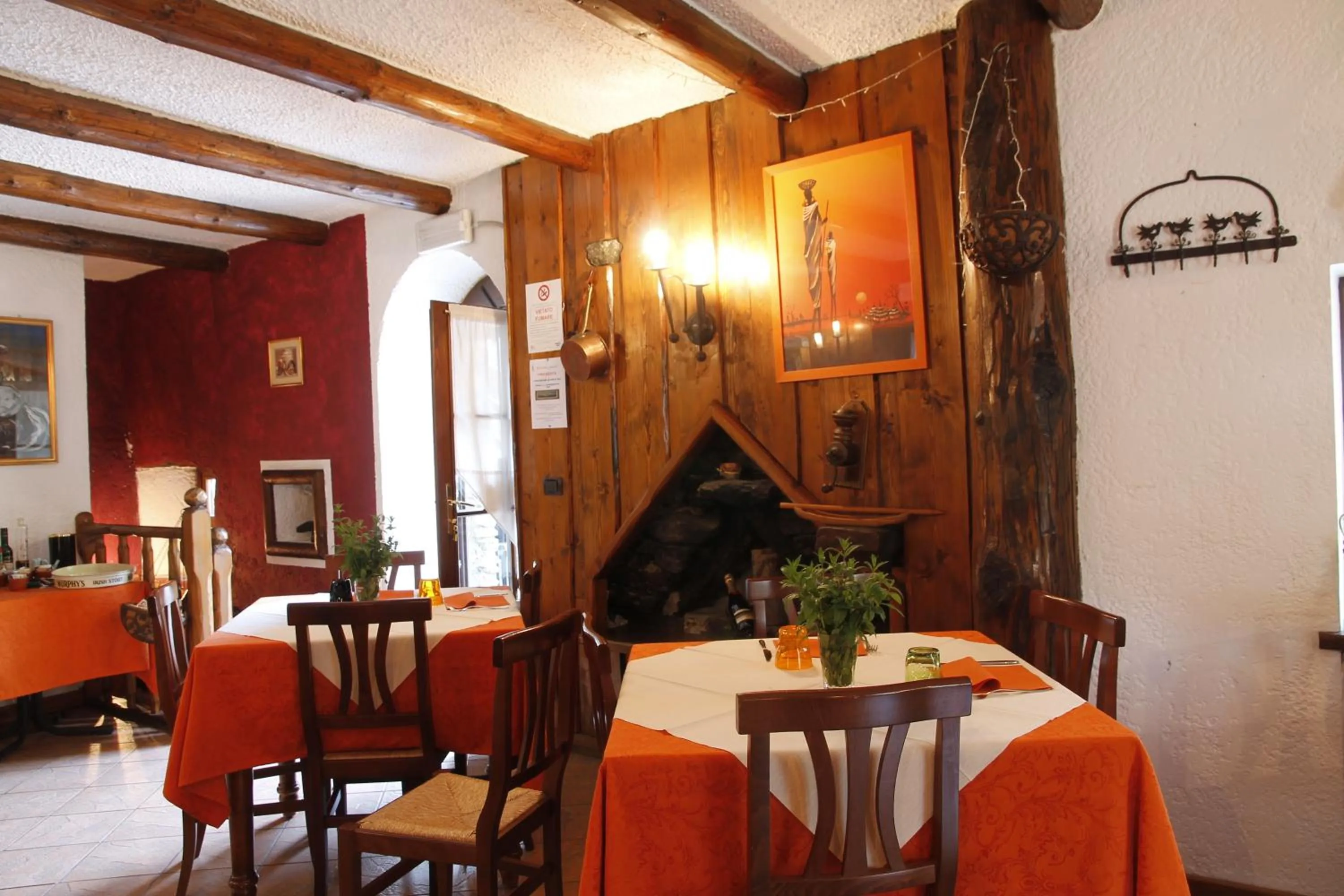 Restaurant/places to eat in Residence Covalou