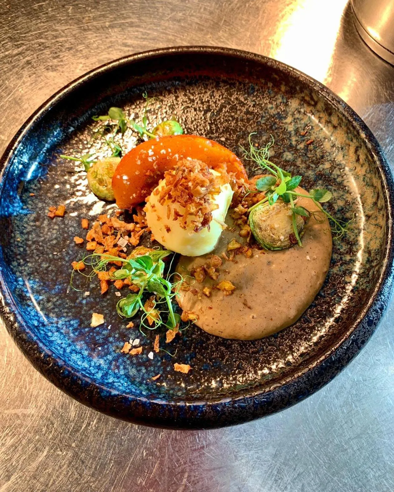 Restaurant/places to eat in Miura Hotel