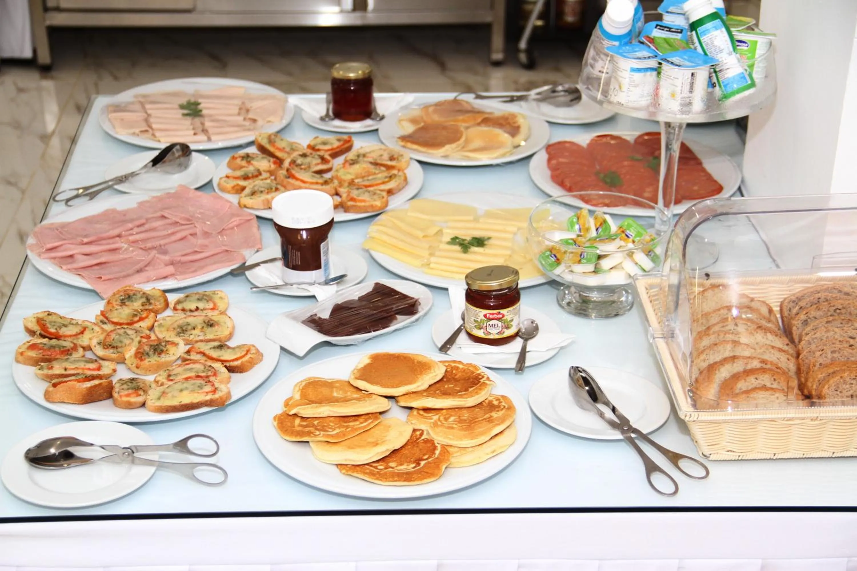 Breakfast in SH Boutique Hotel