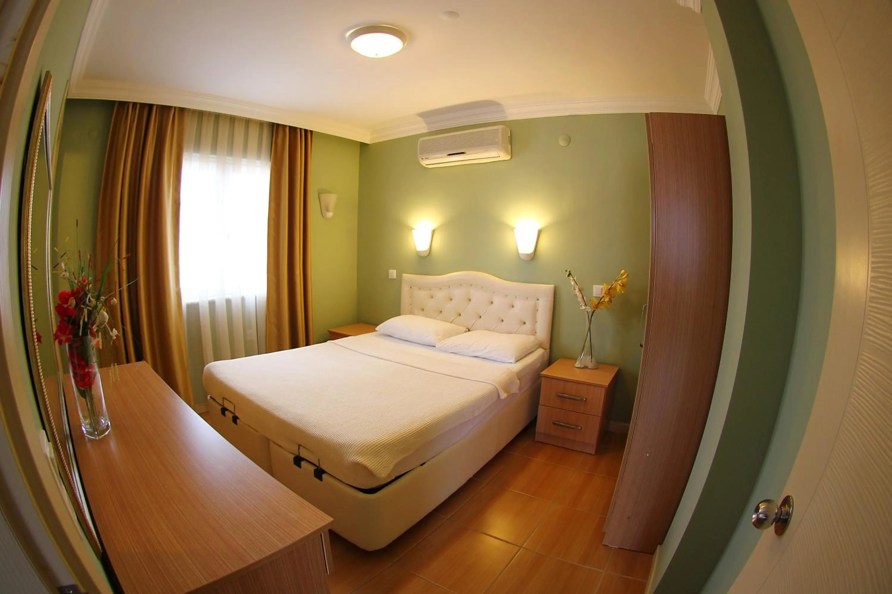 Photo of the whole room, Bed in Hotel Dost