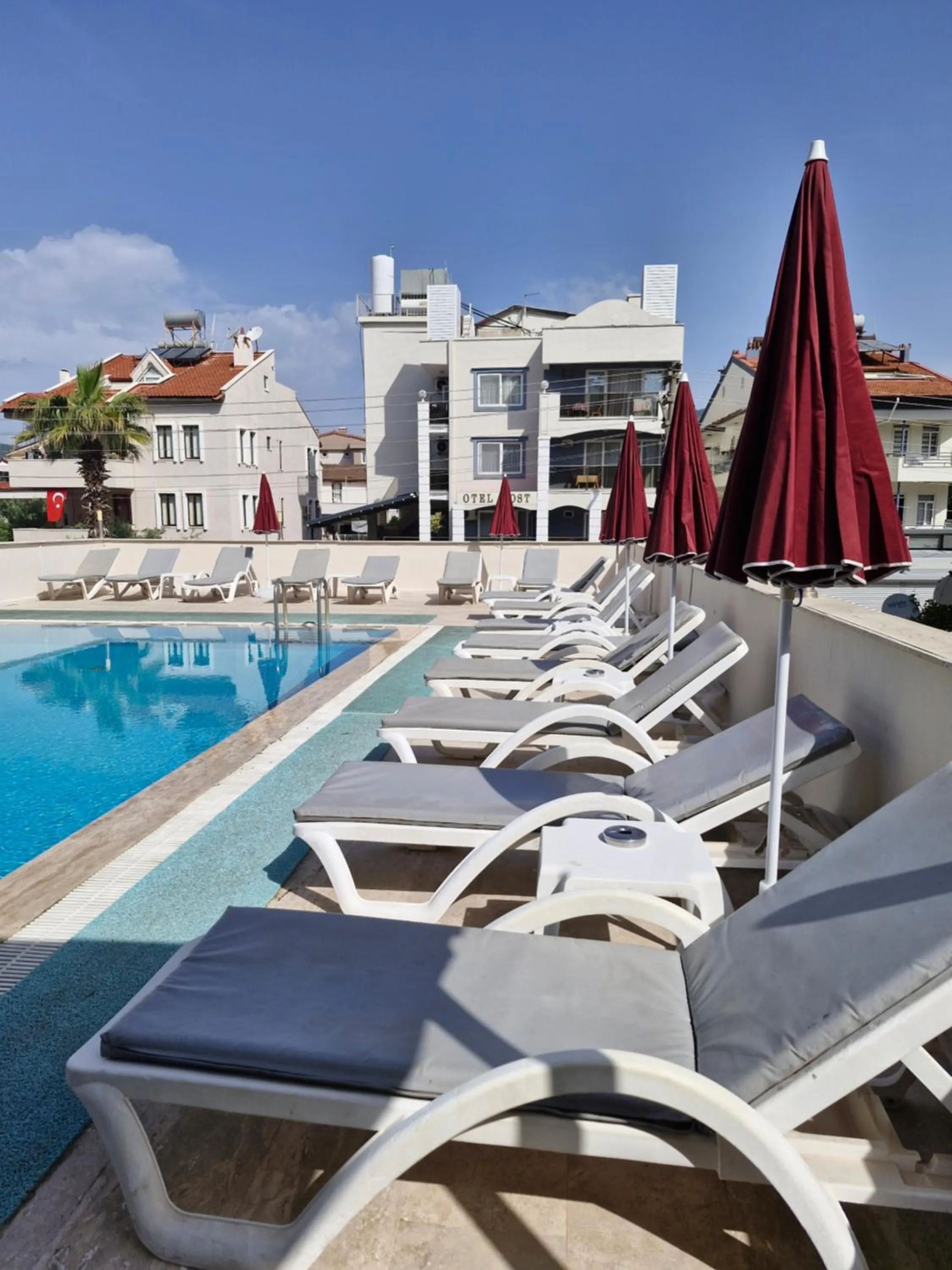 Swimming pool in Hotel Dost