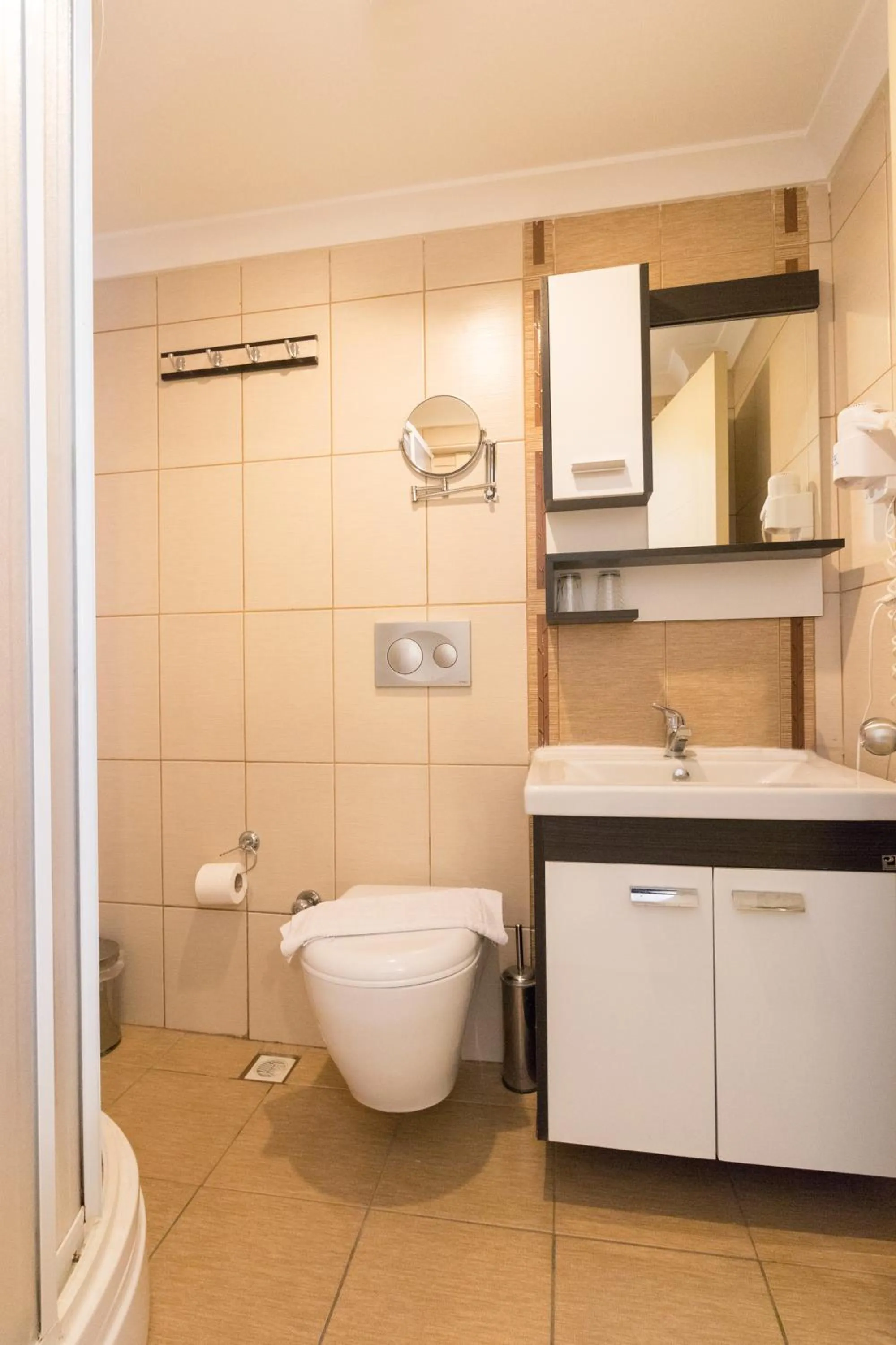 Bathroom in Hotel Dost