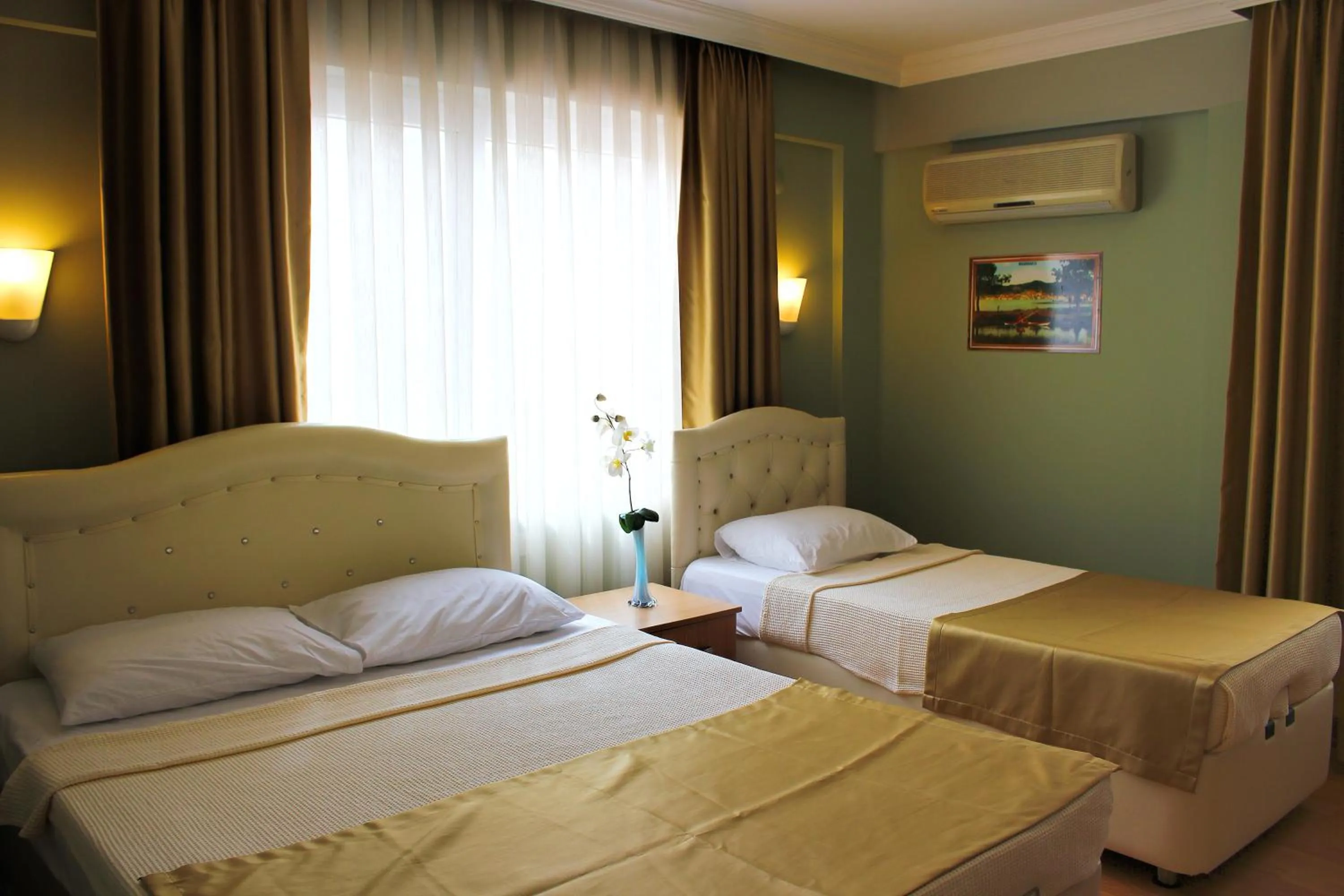 Photo of the whole room, Bed in Hotel Dost