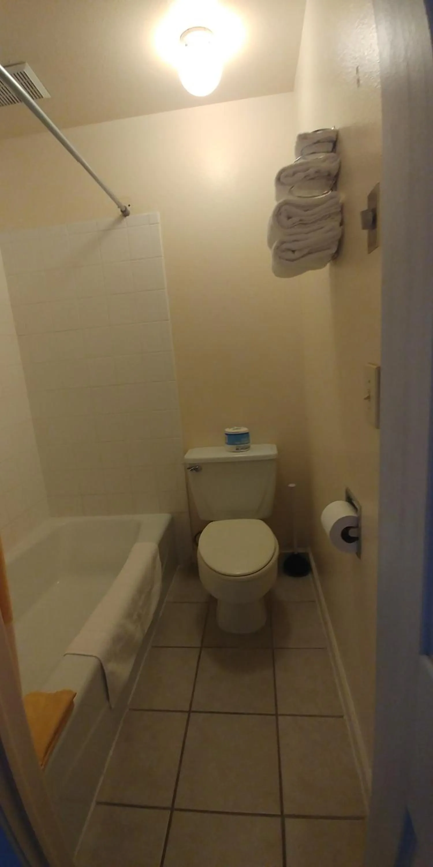 Bathroom in Thunderbird Motel