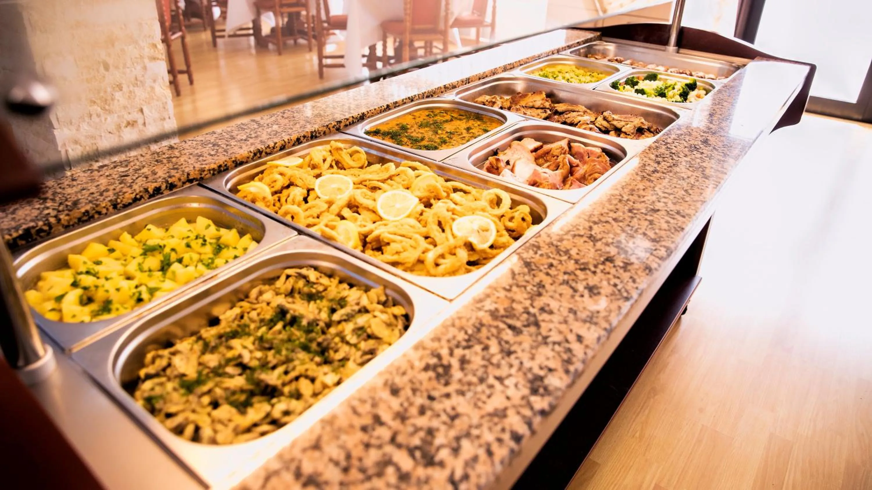 Restaurant/places to eat in Hotel Paradiso