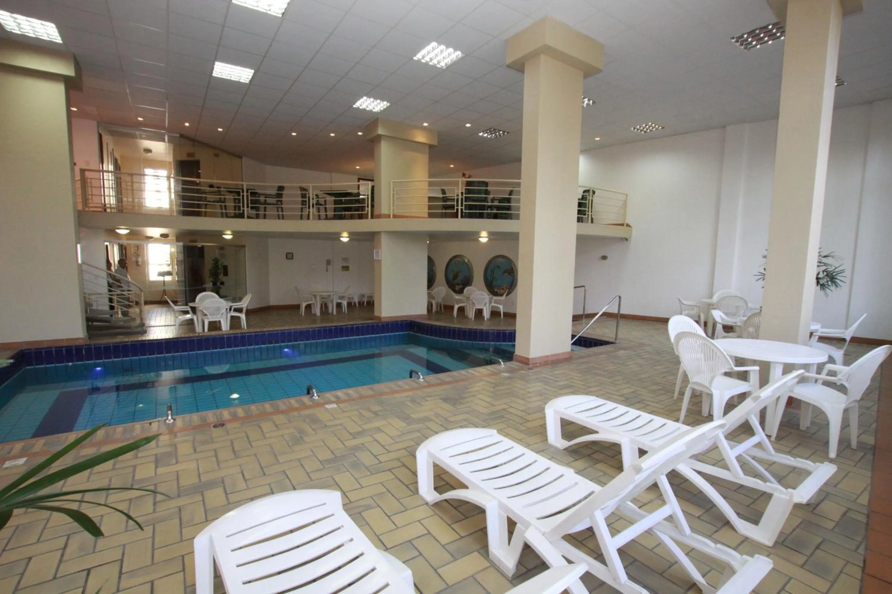 Swimming pool in Hotel Blumenau - Balneário Camboriú