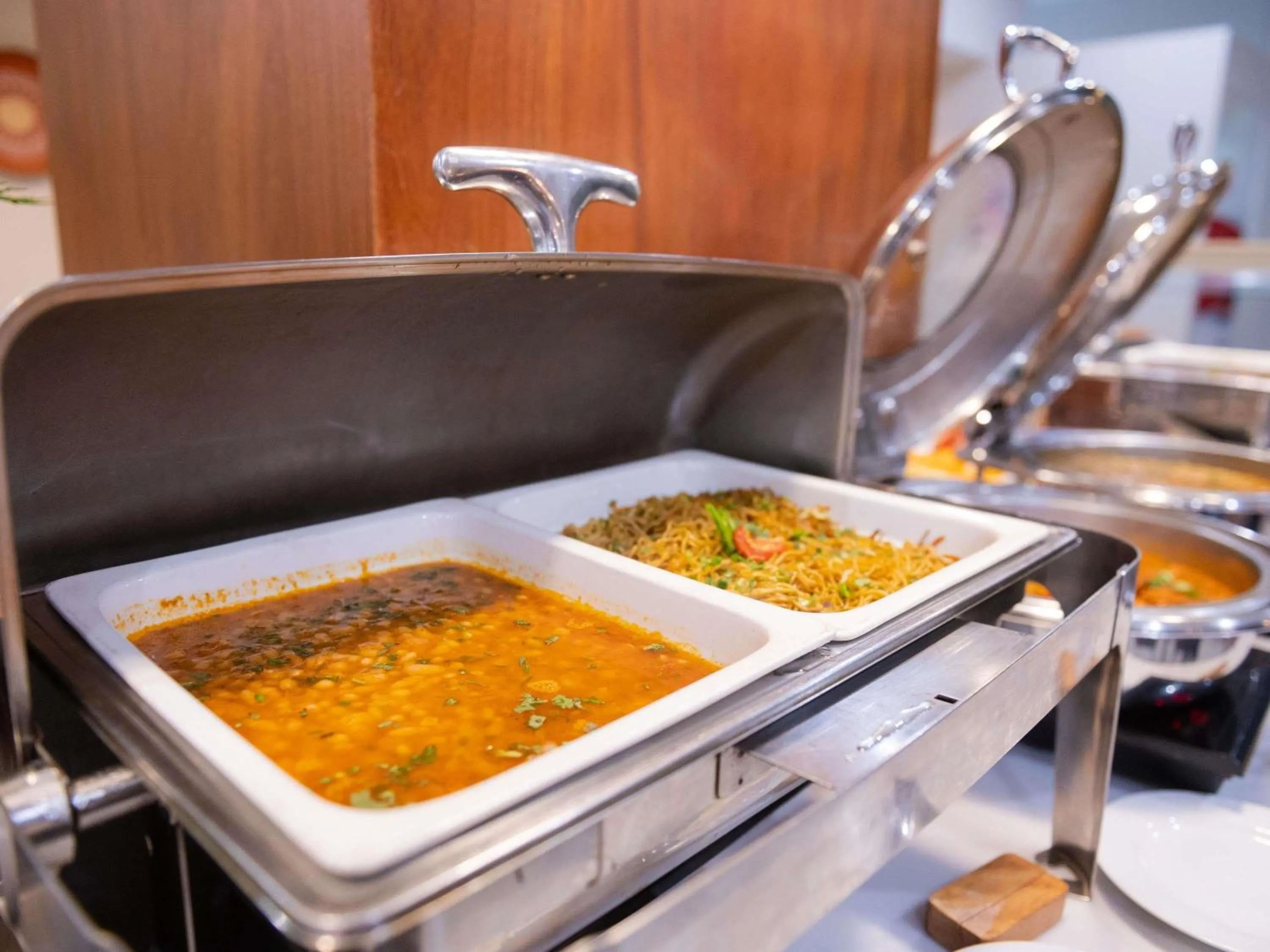 Restaurant/places to eat in Ibis Antananarivo Ankorondrano