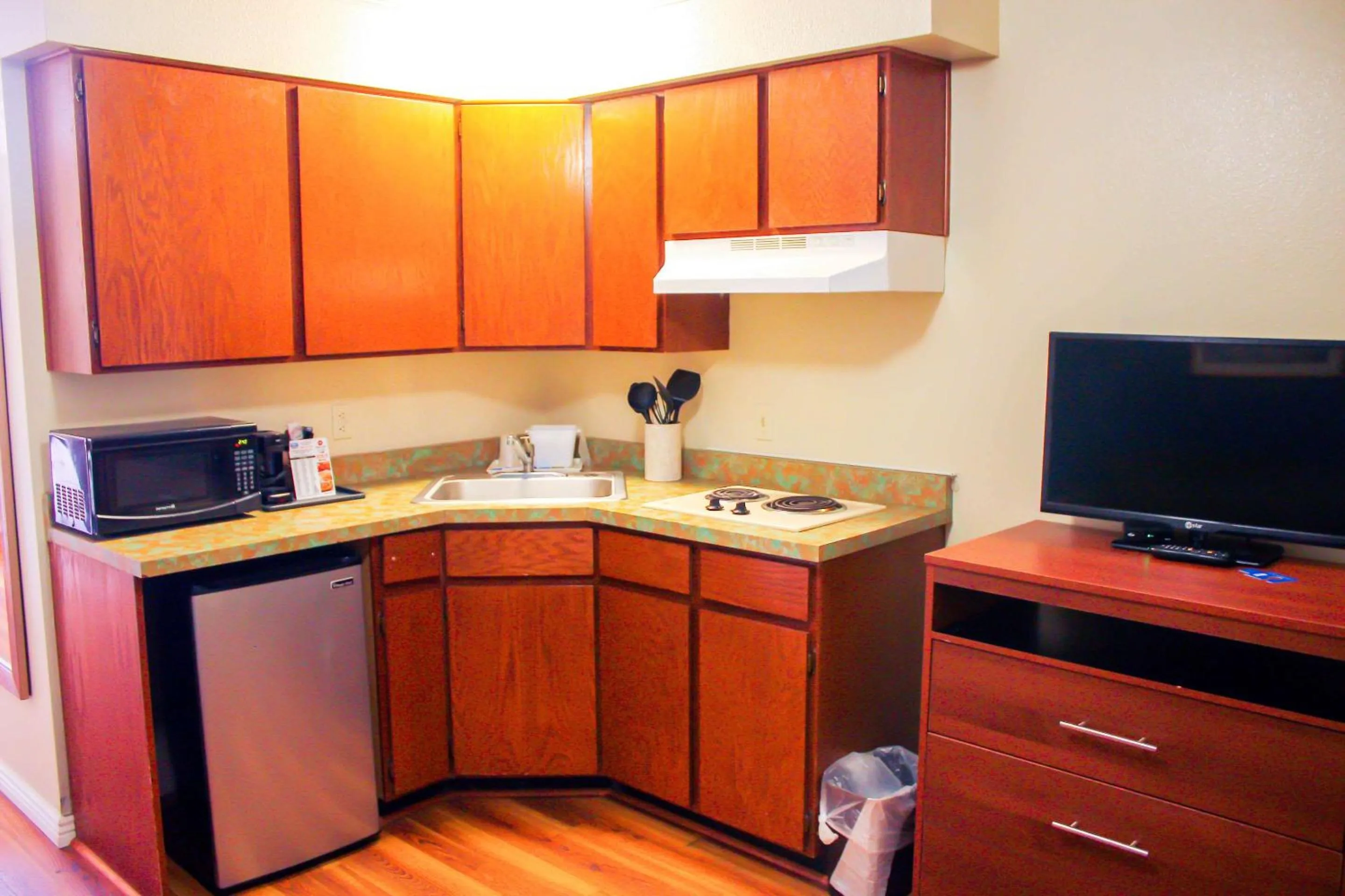 Photo of the whole room in Rodeway Inn & Suites Lake Havasu City