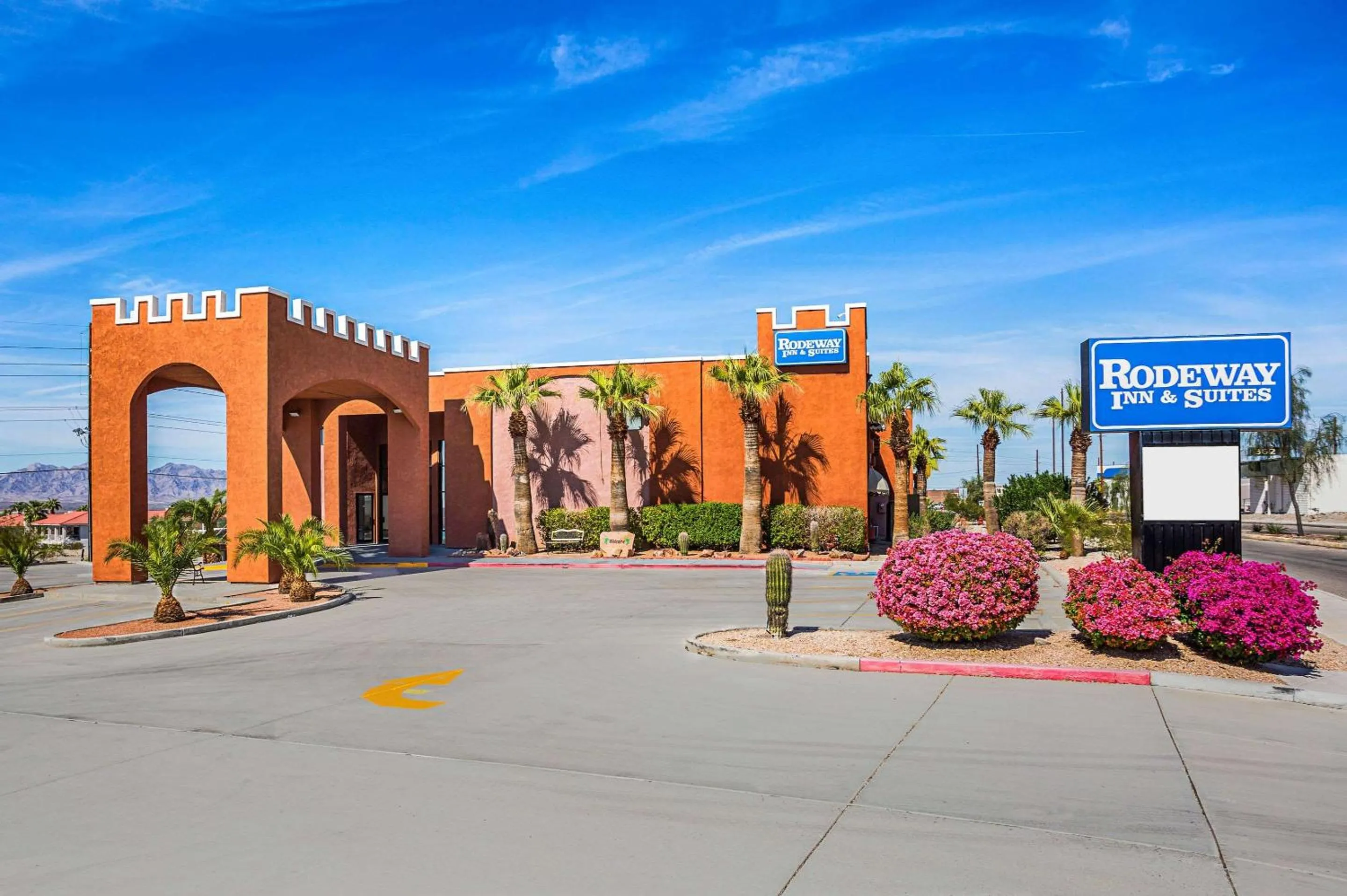 Property building in Rodeway Inn & Suites Lake Havasu City