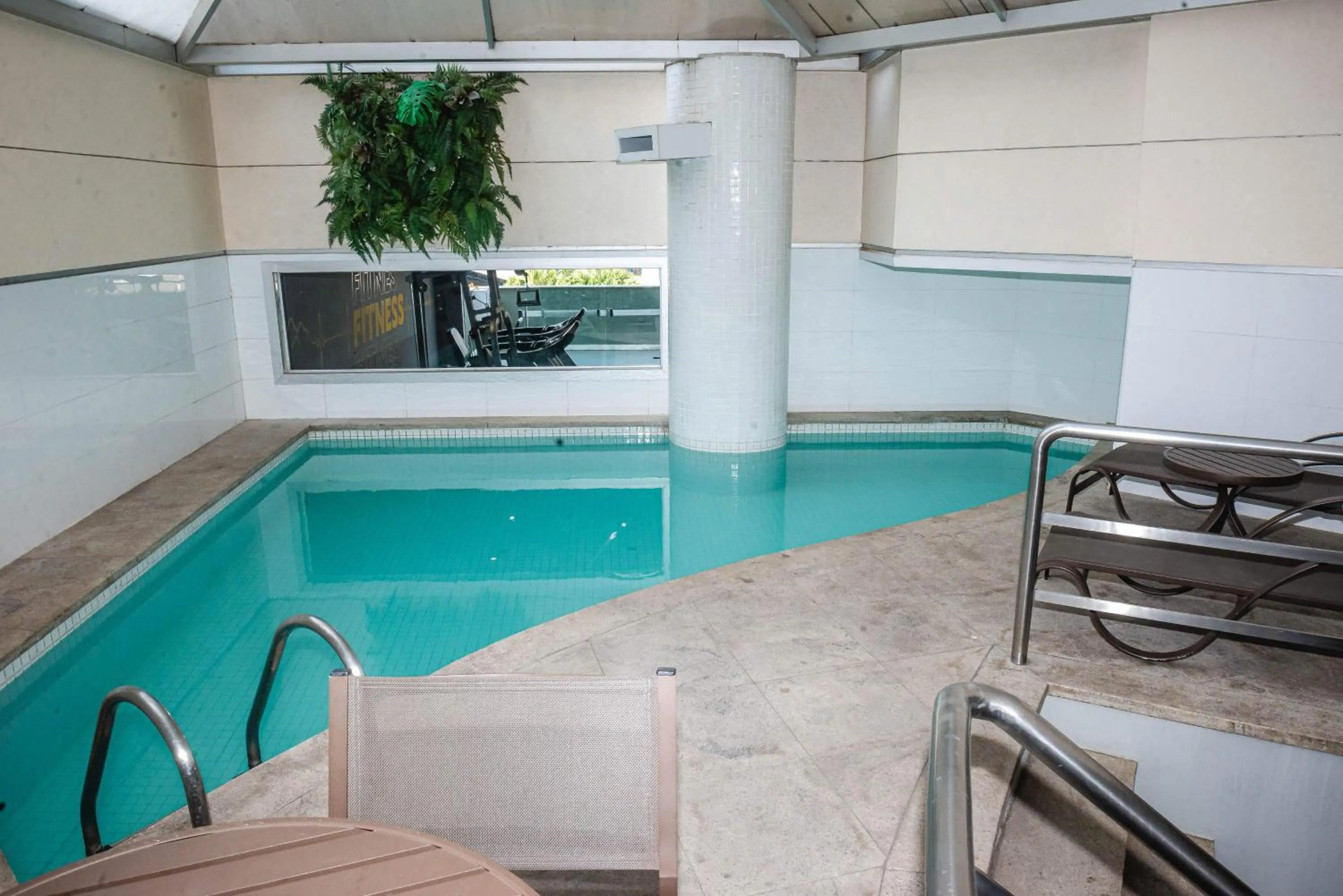 Pool view in Belo Horizonte Plaza