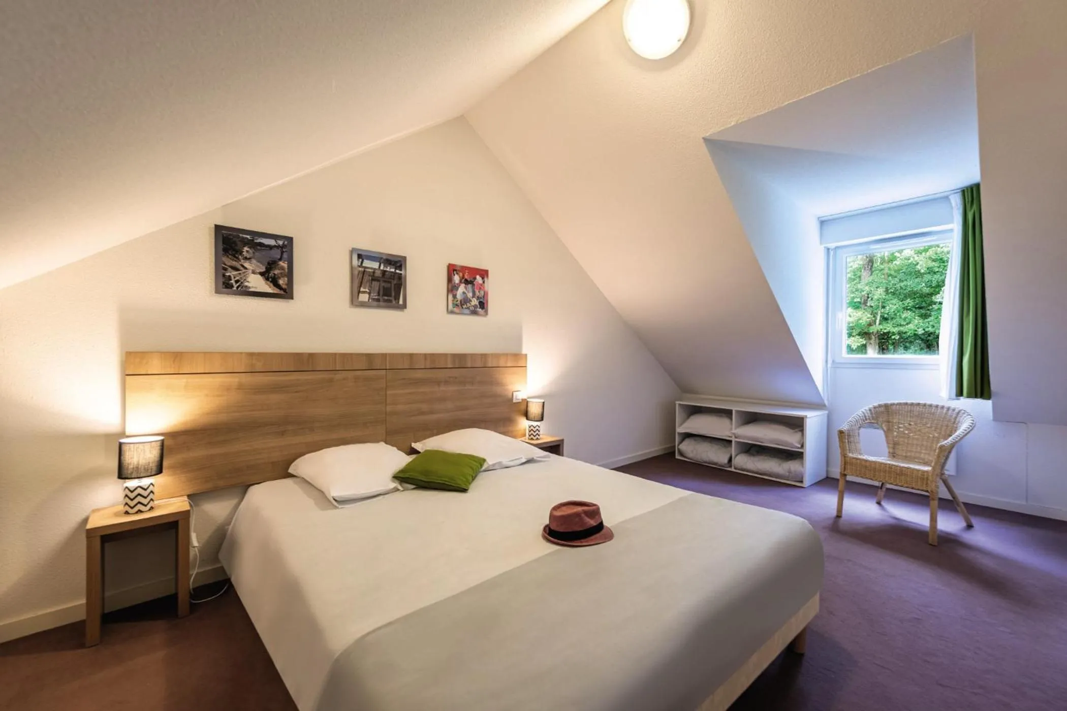 Bedroom, Bed in Terres de France - Le Domaine Du Golf