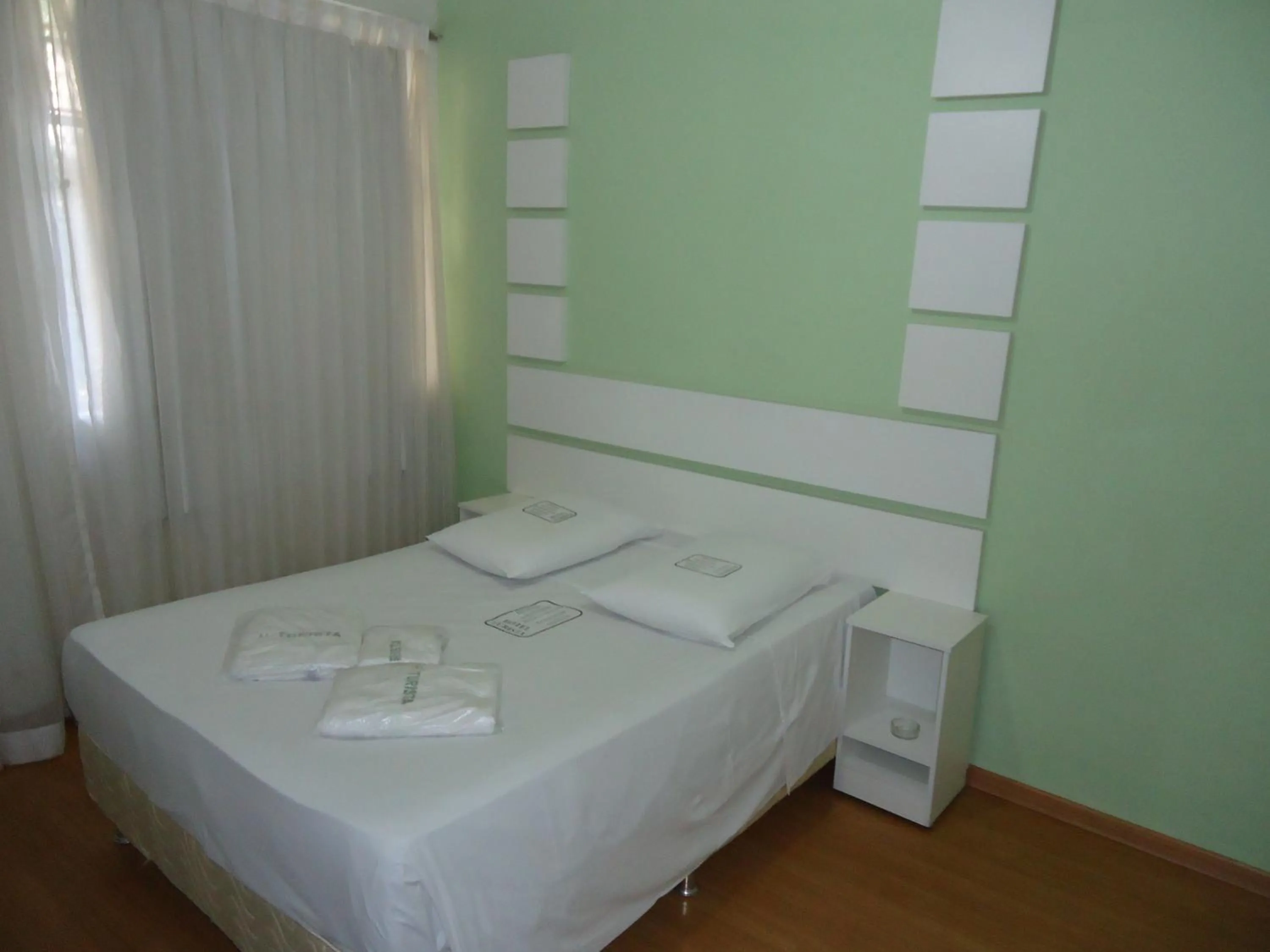 Bed in Hotel Turista