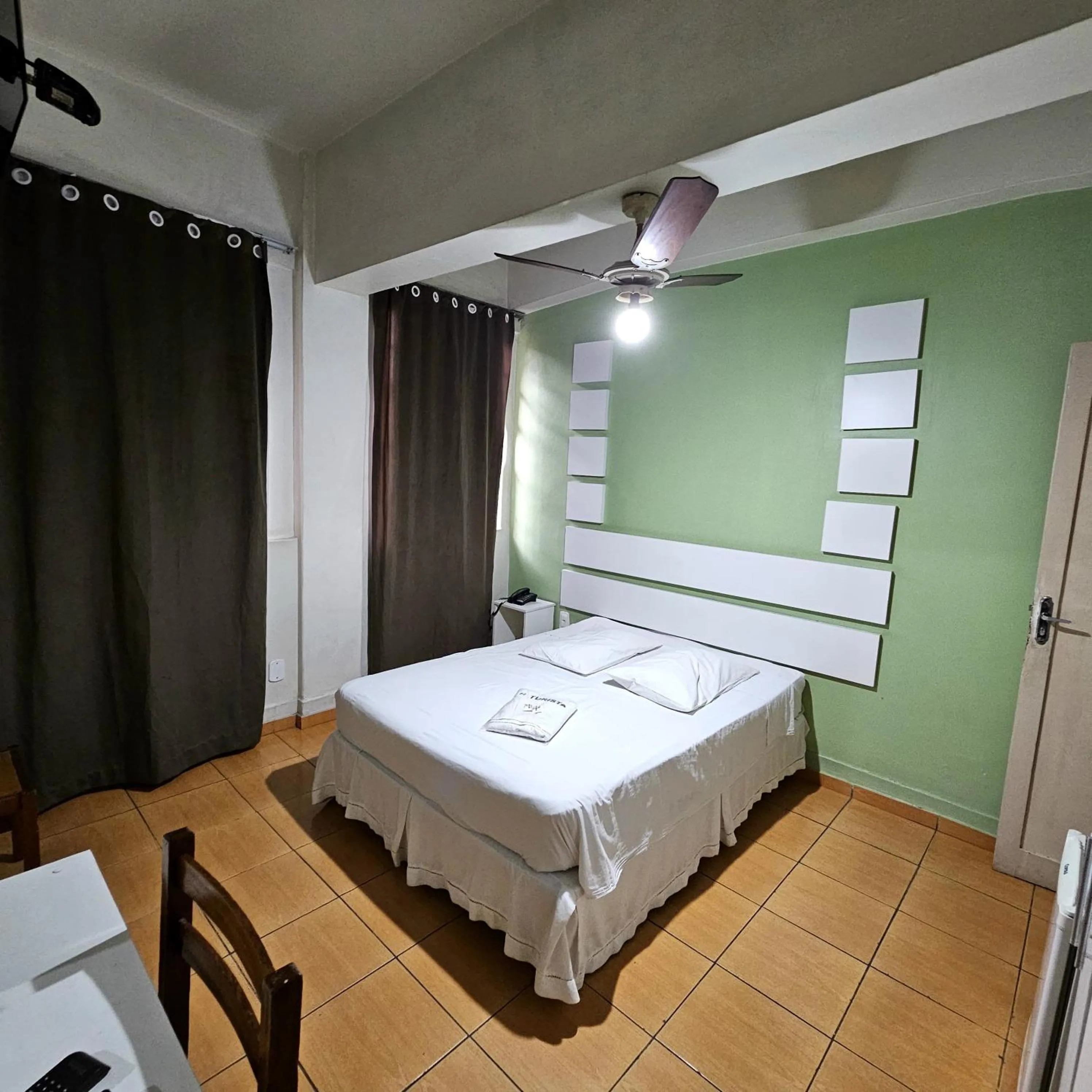 Bed in Hotel Turista