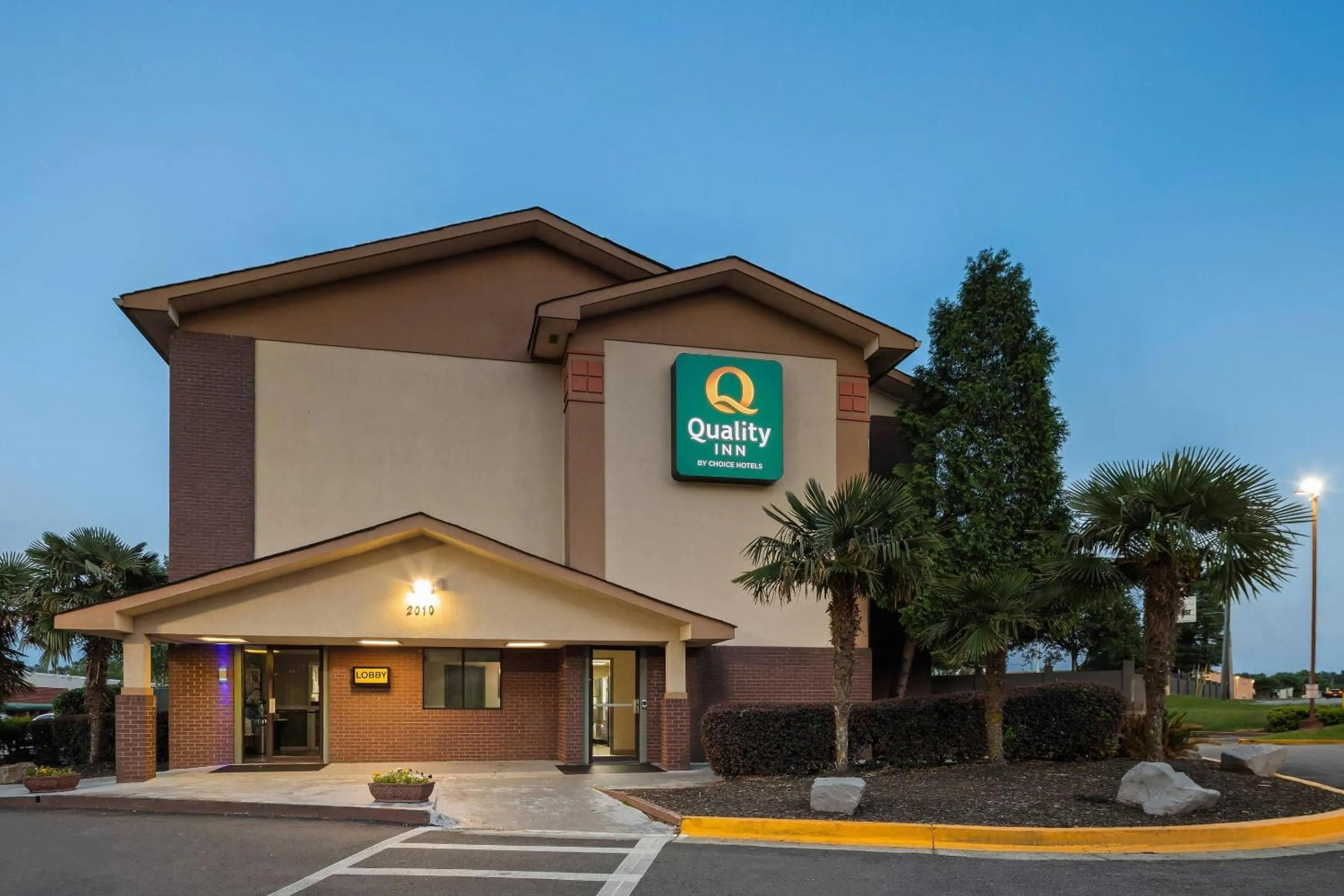 Property building in Quality Inn Atlanta Airport-Central