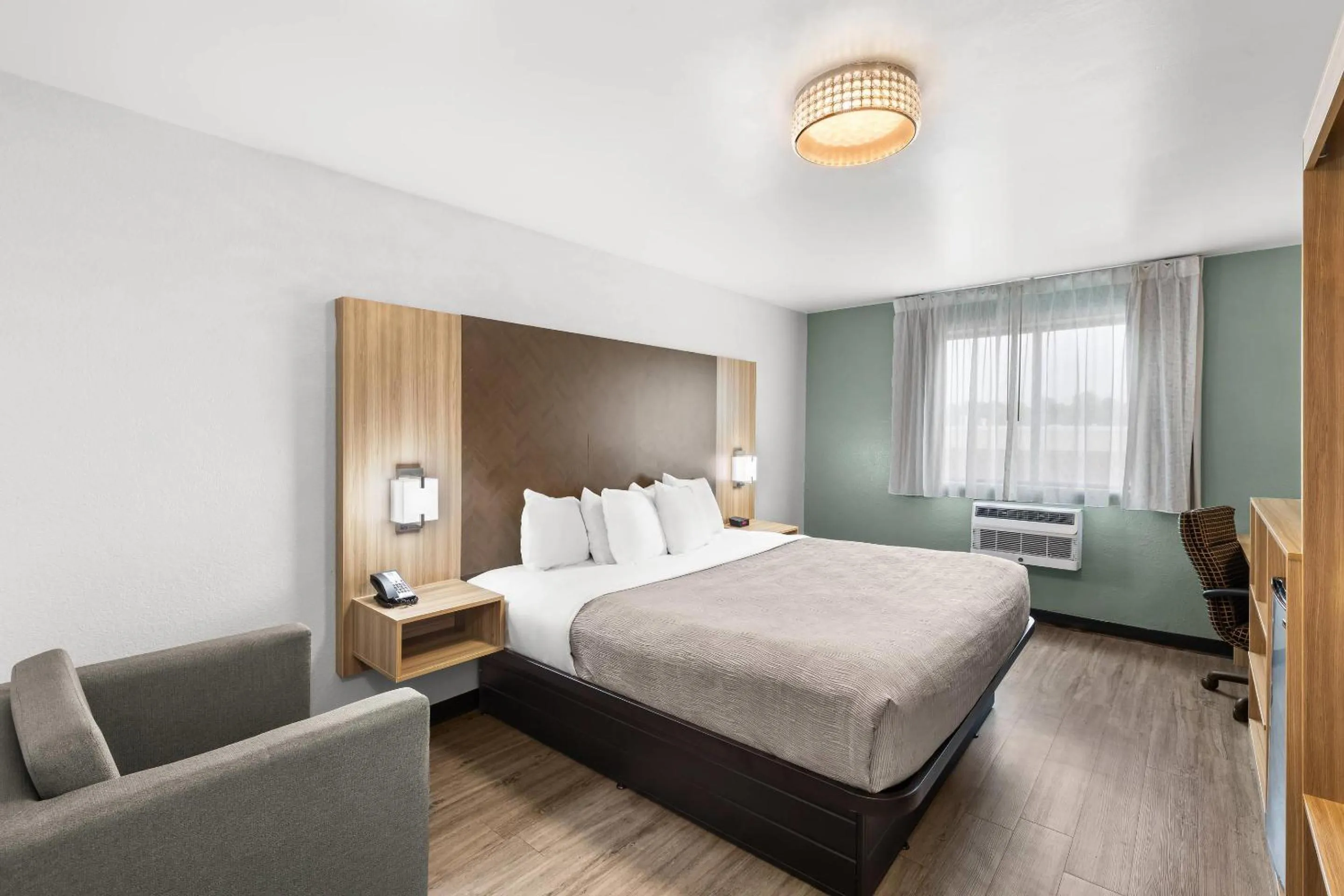 Bedroom, Bed in Quality Inn Atlanta Airport-Central