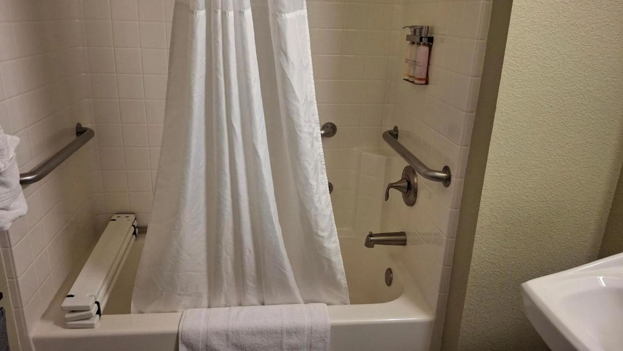 Bathroom in Island Suites