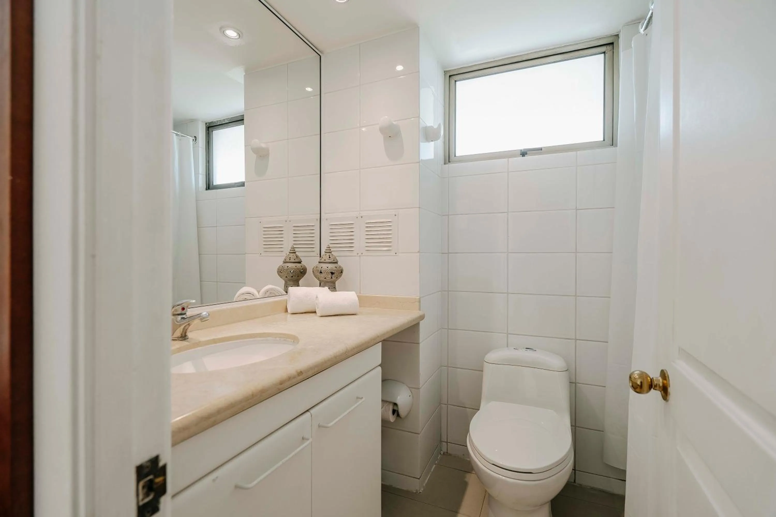 Bathroom in Time Suite - Comfort Apartments
