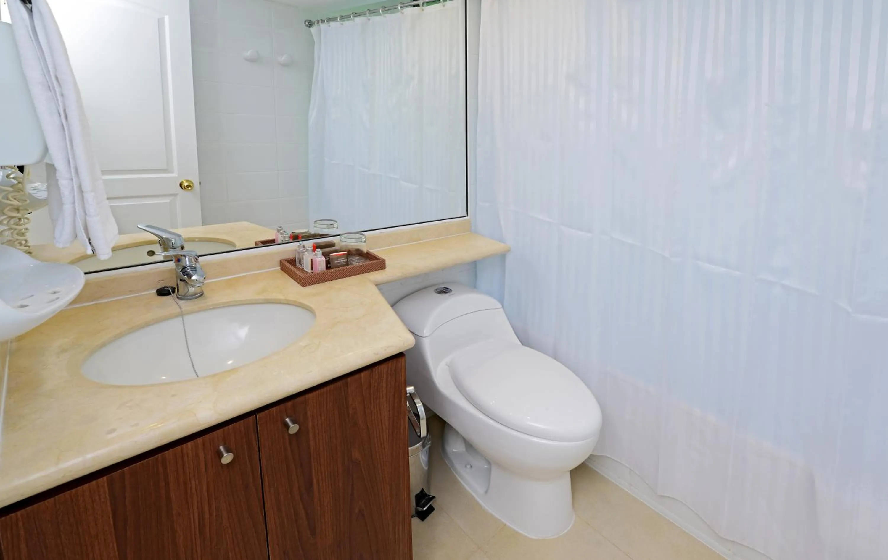 Bathroom in Time Suite - Comfort Apartments