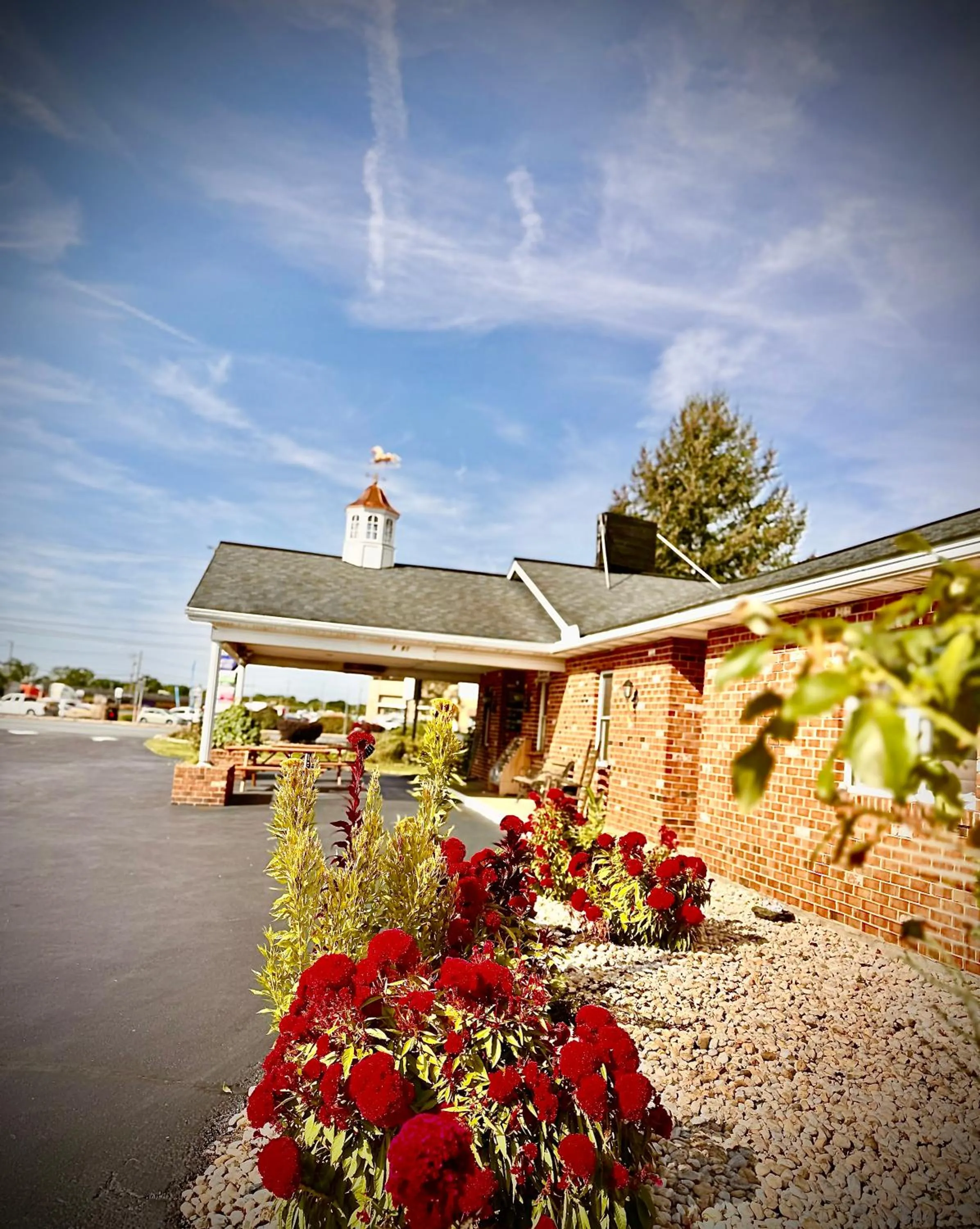Property building in Weathervane Motor Court
