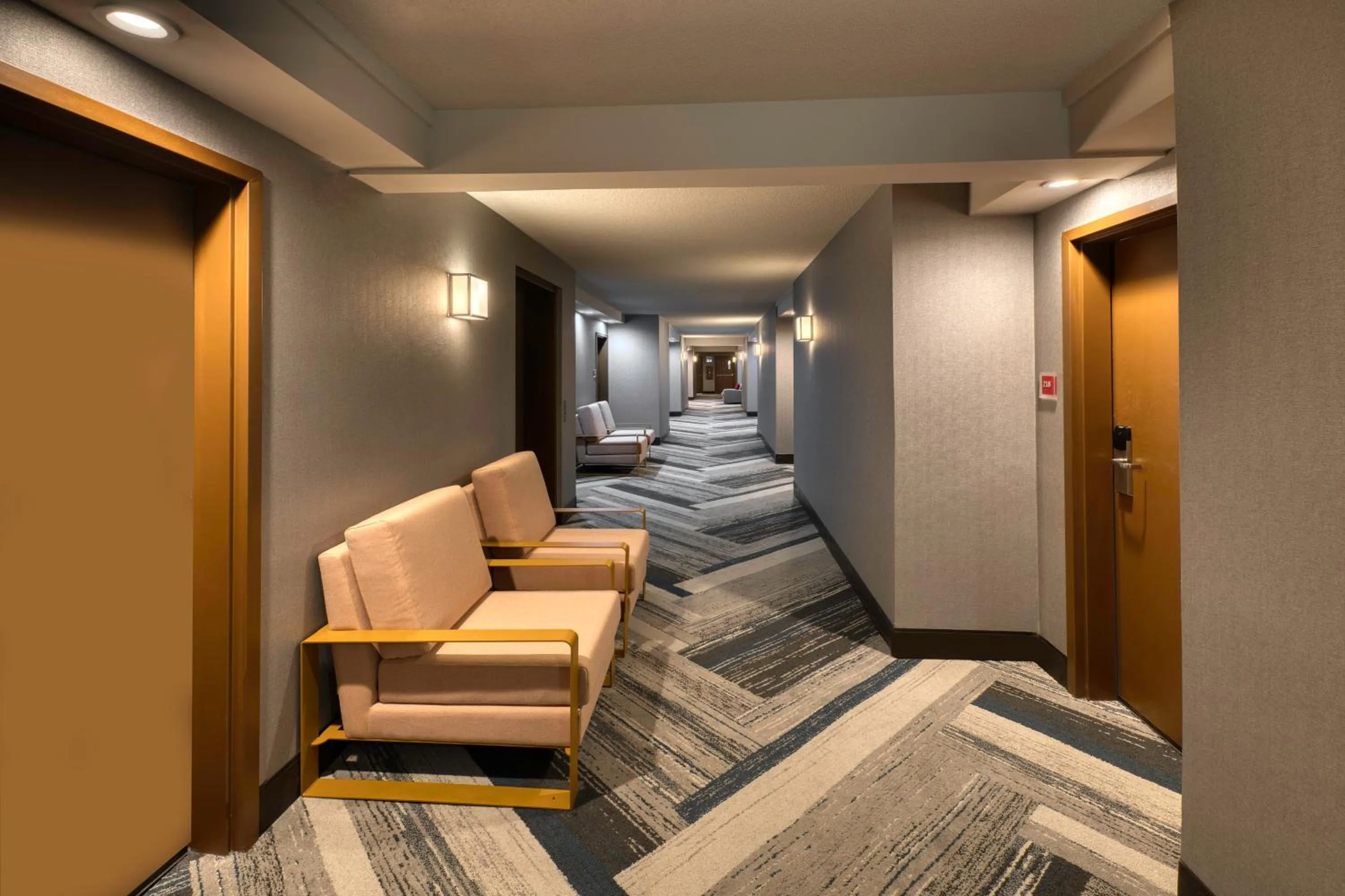 Property building in Four Points by Sheraton Barrie