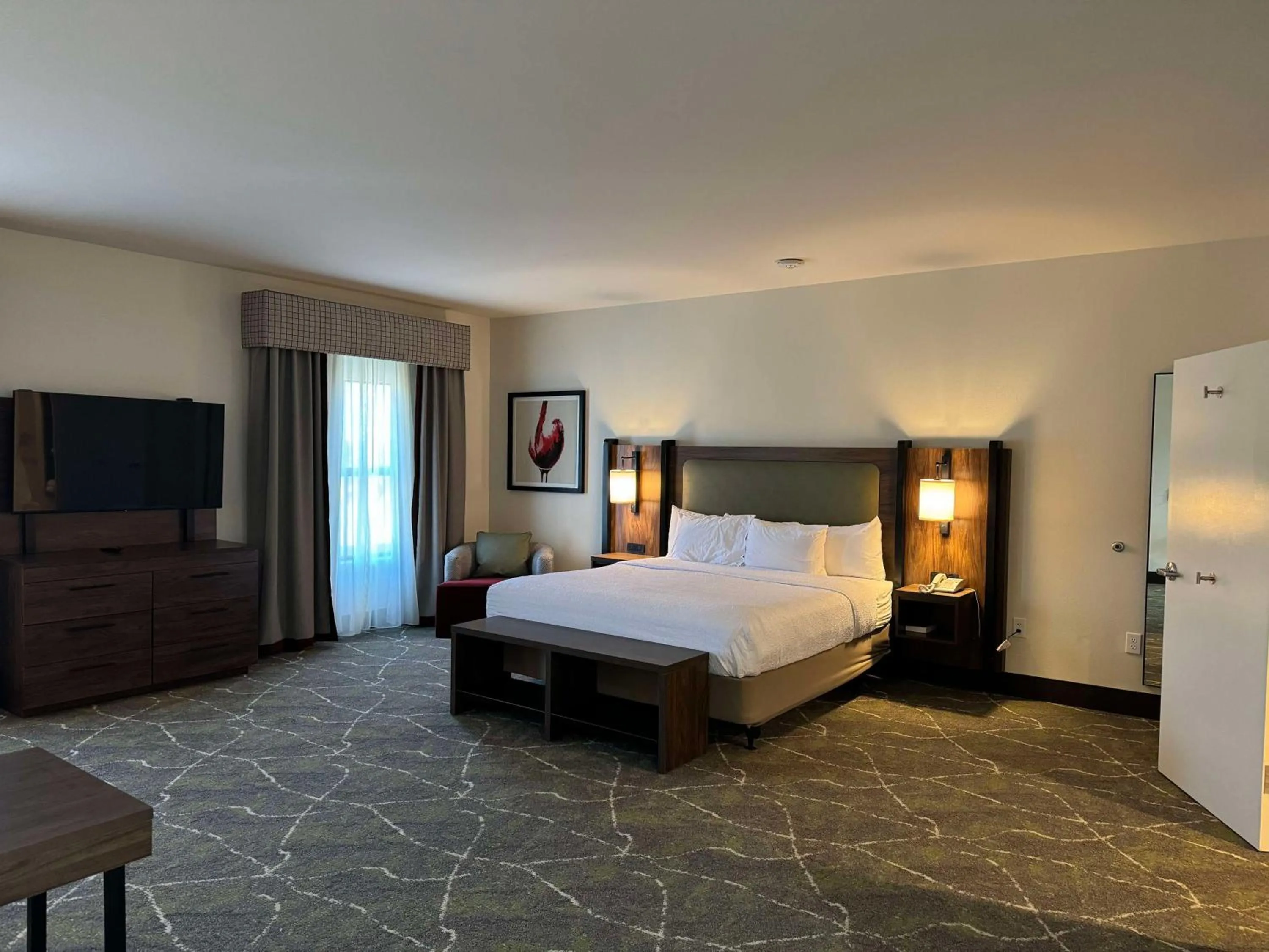 Bed in Hampton Inn & Suites Dobson