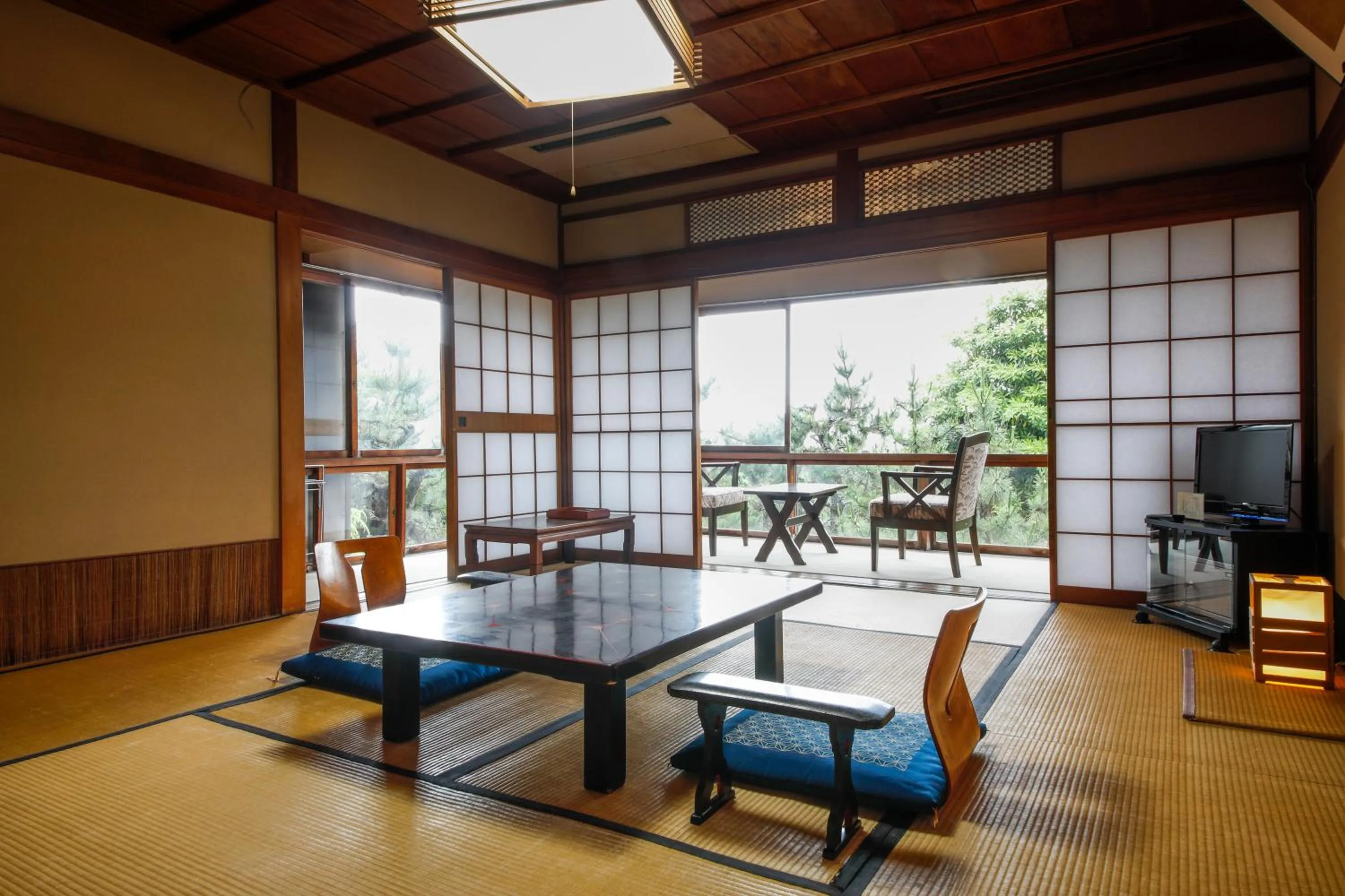 Photo of the whole room in Seikiro Ryokan Historical Museum Hotel