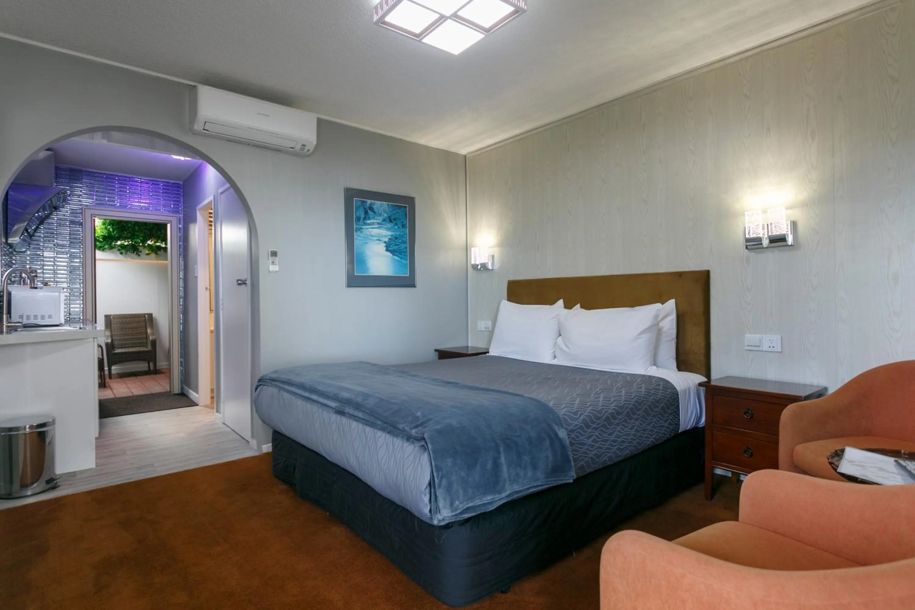 Photo of the whole room in VU Thermal Lodge