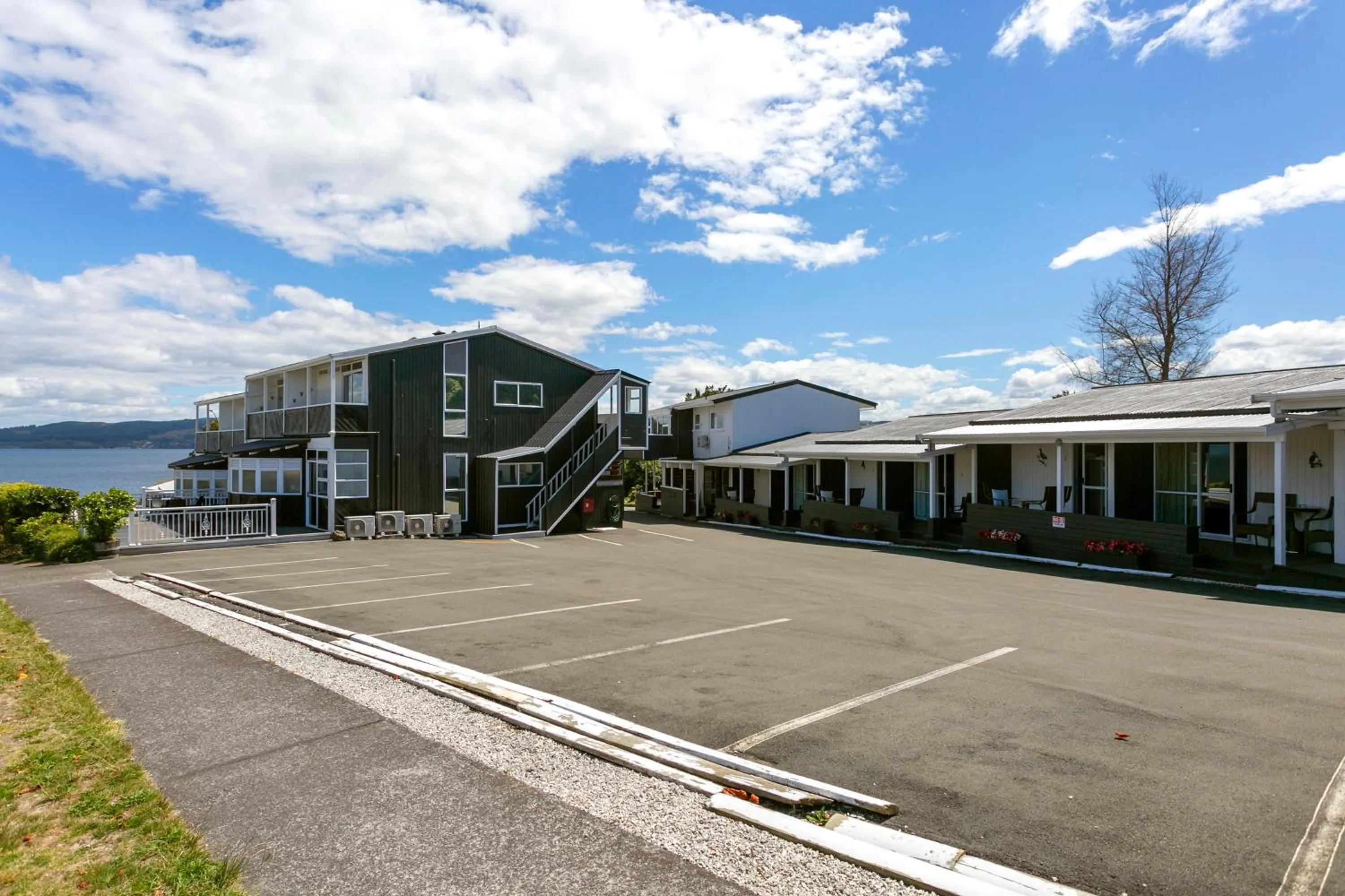 Property Building in VU Thermal Lodge